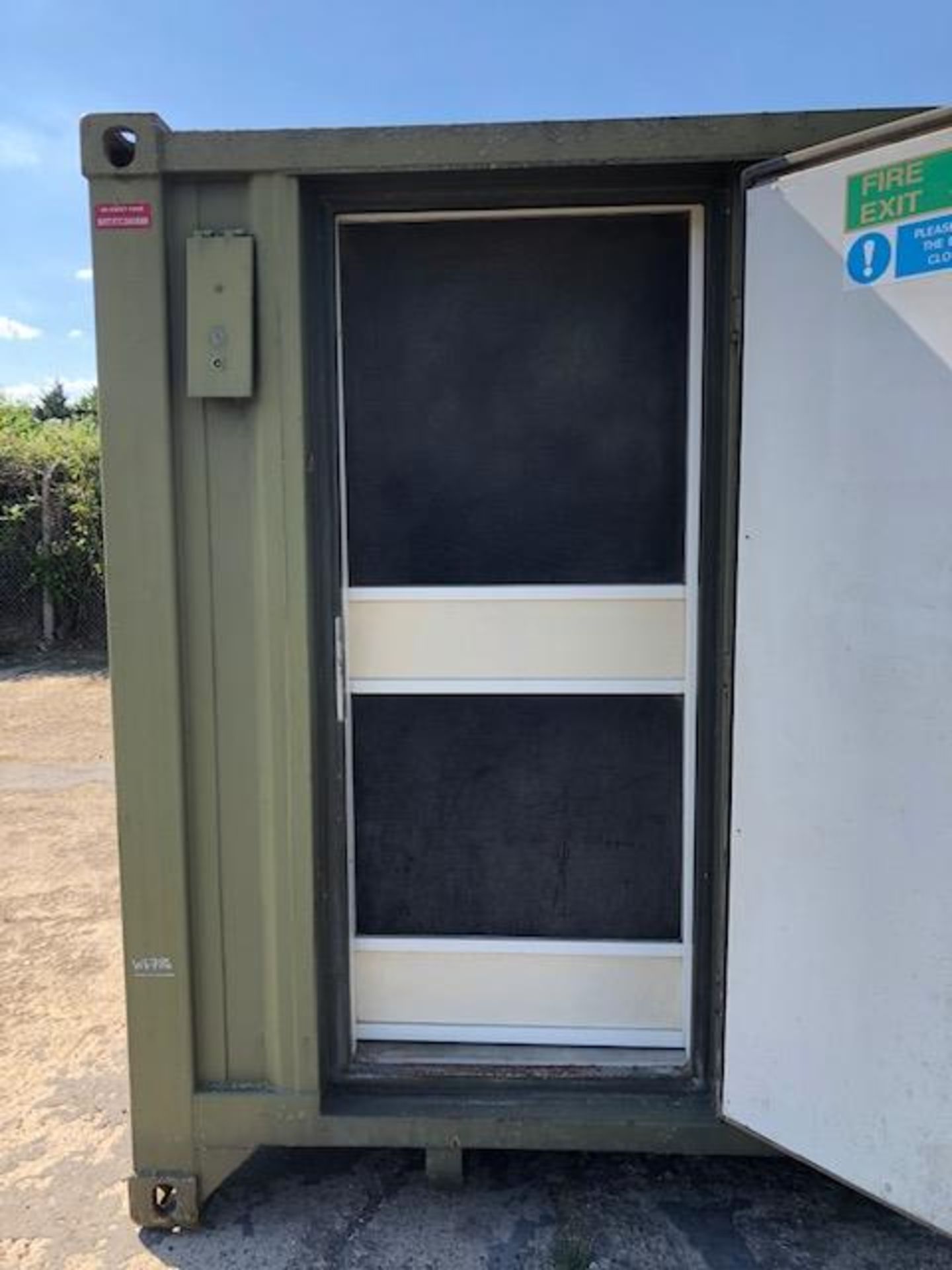 Frontline Toilet and Shower Block Unit - Image 23 of 48