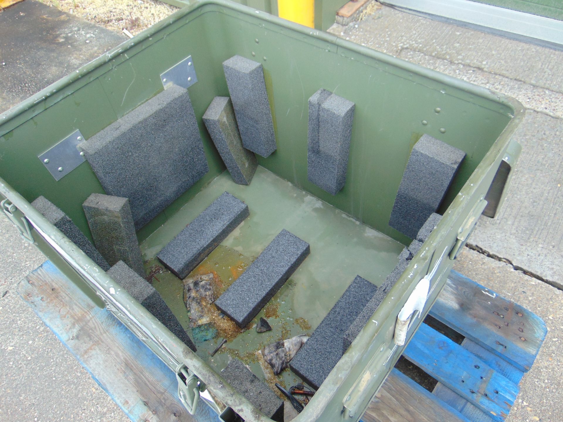 4 x Large Aluminium Storage Boxes - Image 4 of 4