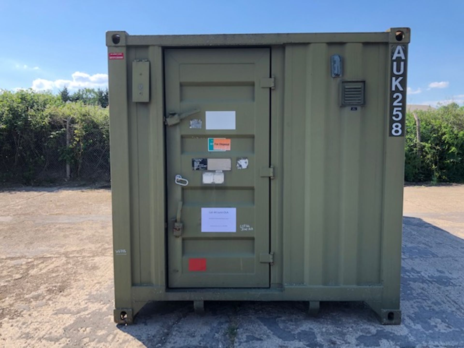 Frontline Toilet and Shower Block Unit - Image 47 of 48