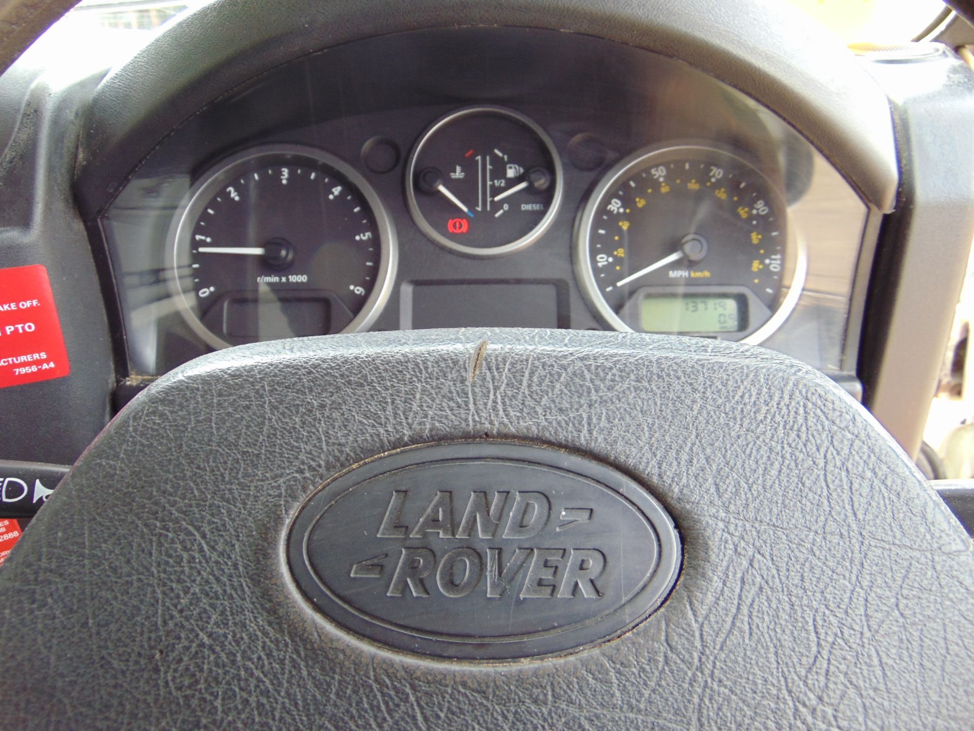 2007 Land Rover Defender 110 Puma hardtop 4x4 Utility vehicle (mobile workshop) with hydraulic winch - Image 26 of 31