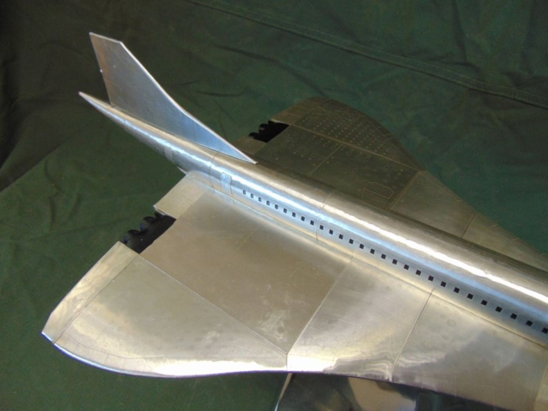 NEW JUST LANDED Large Aluminium Concorde Model - Image 8 of 14