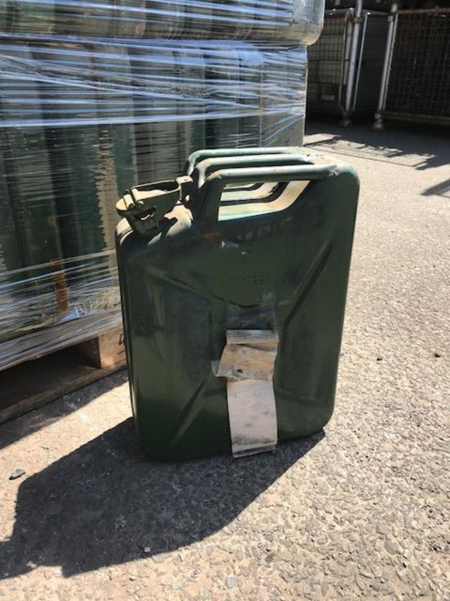 Quantity 96 Unissued Nato 20 litre Jerry Cans - Image 2 of 4