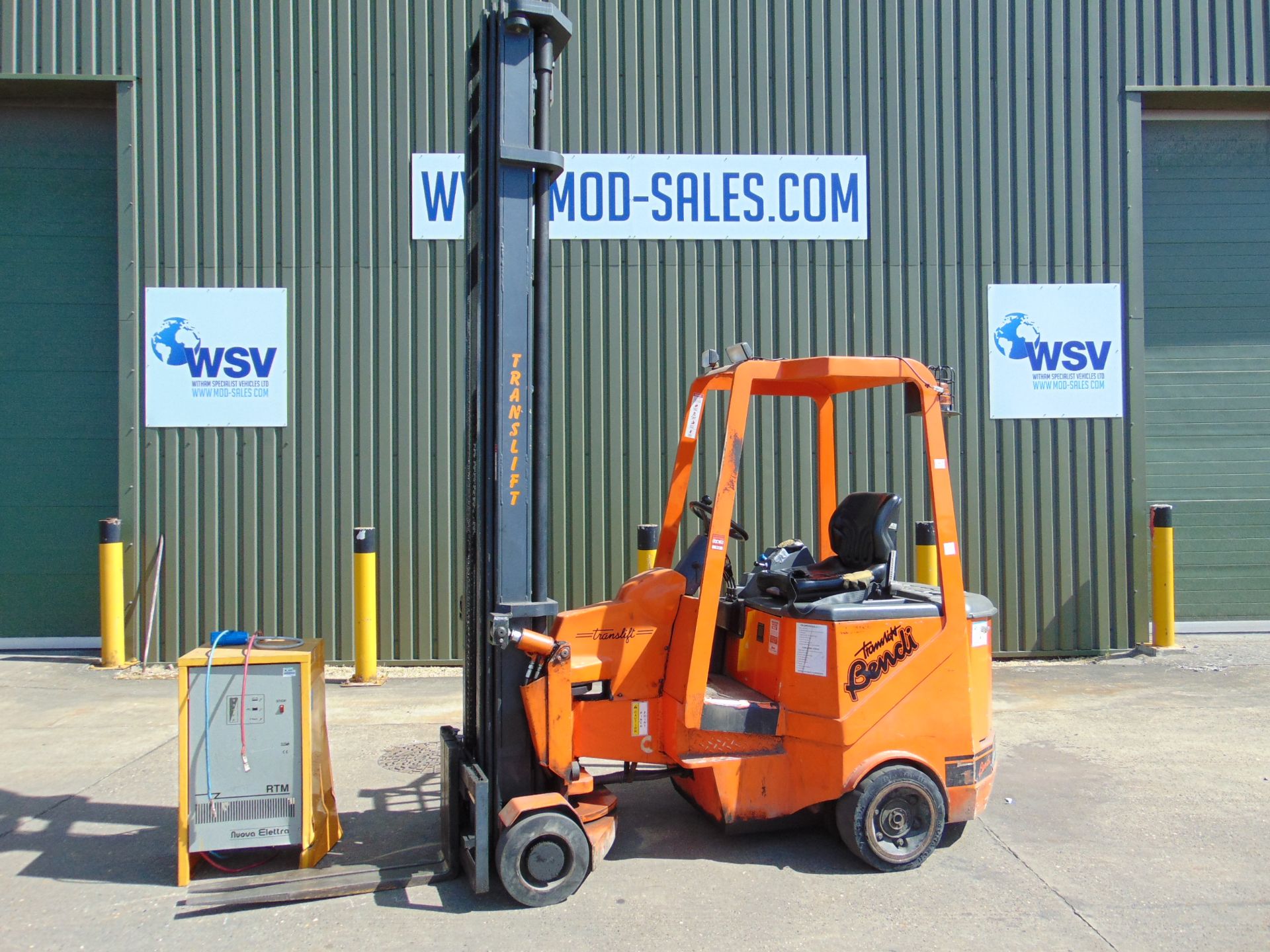 Translift Bendi Electric Reach Fork Lift Truck ONLY 264 hours! MOD Contract Fully Refurbished 2006