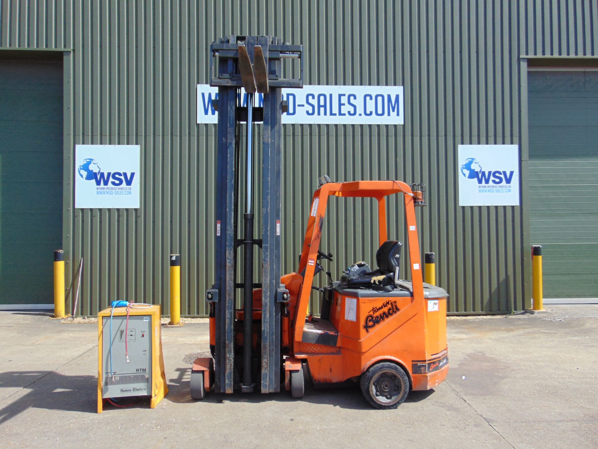 Translift Bendi Electric Reach Fork Lift Truck ONLY 264 hours! MOD Contract Fully Refurbished 2006 - Image 3 of 18
