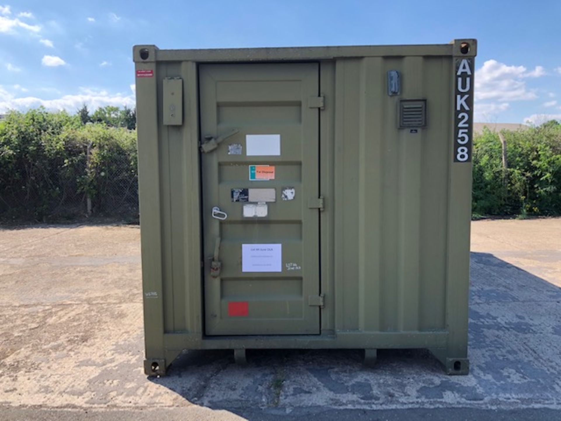 Frontline Toilet and Shower Block Unit - Image 2 of 48