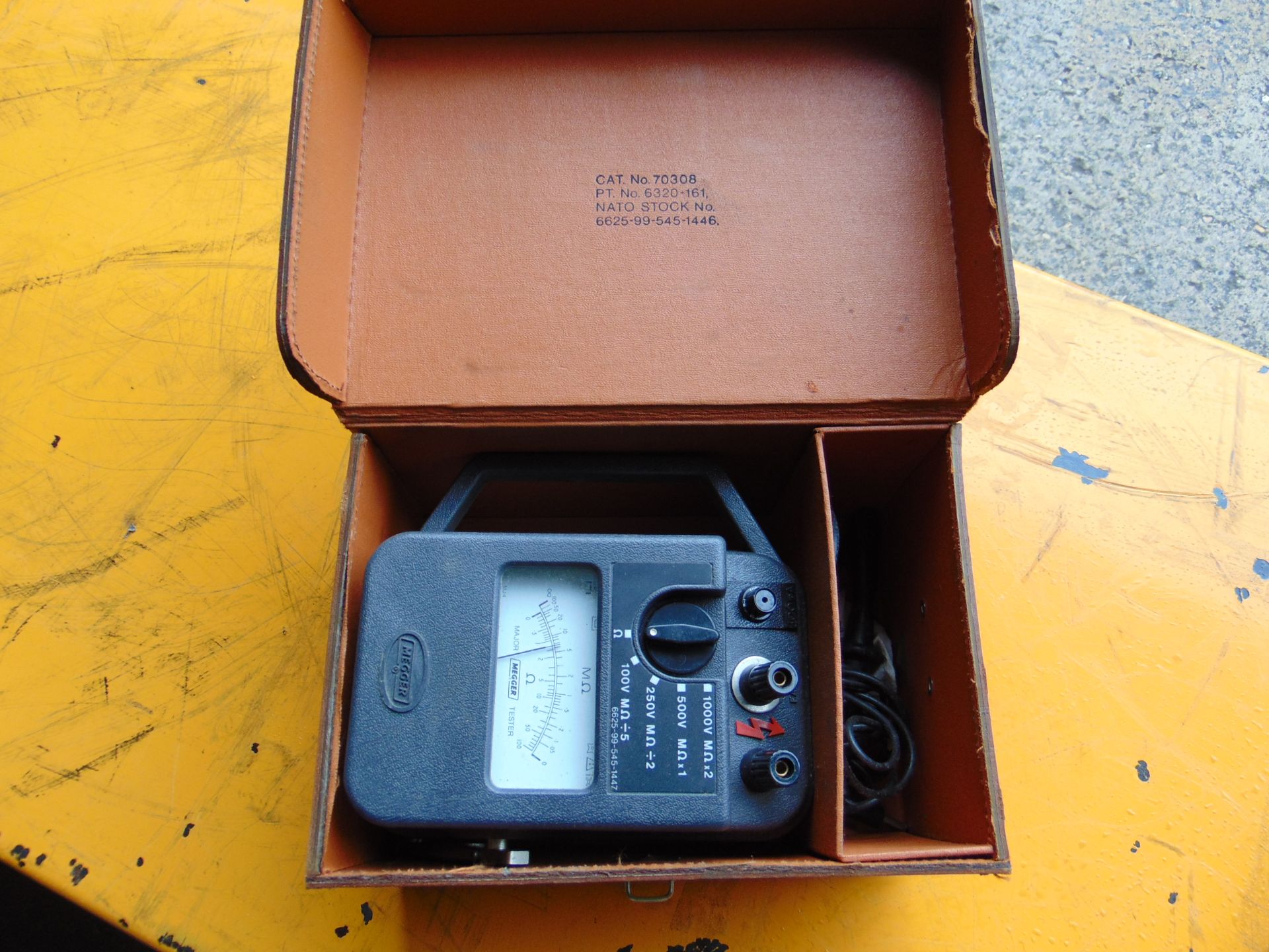 Megger Major MJ4/2 Hand Cranked Insulation Tester c/w Leather Case and Leads - Image 6 of 7