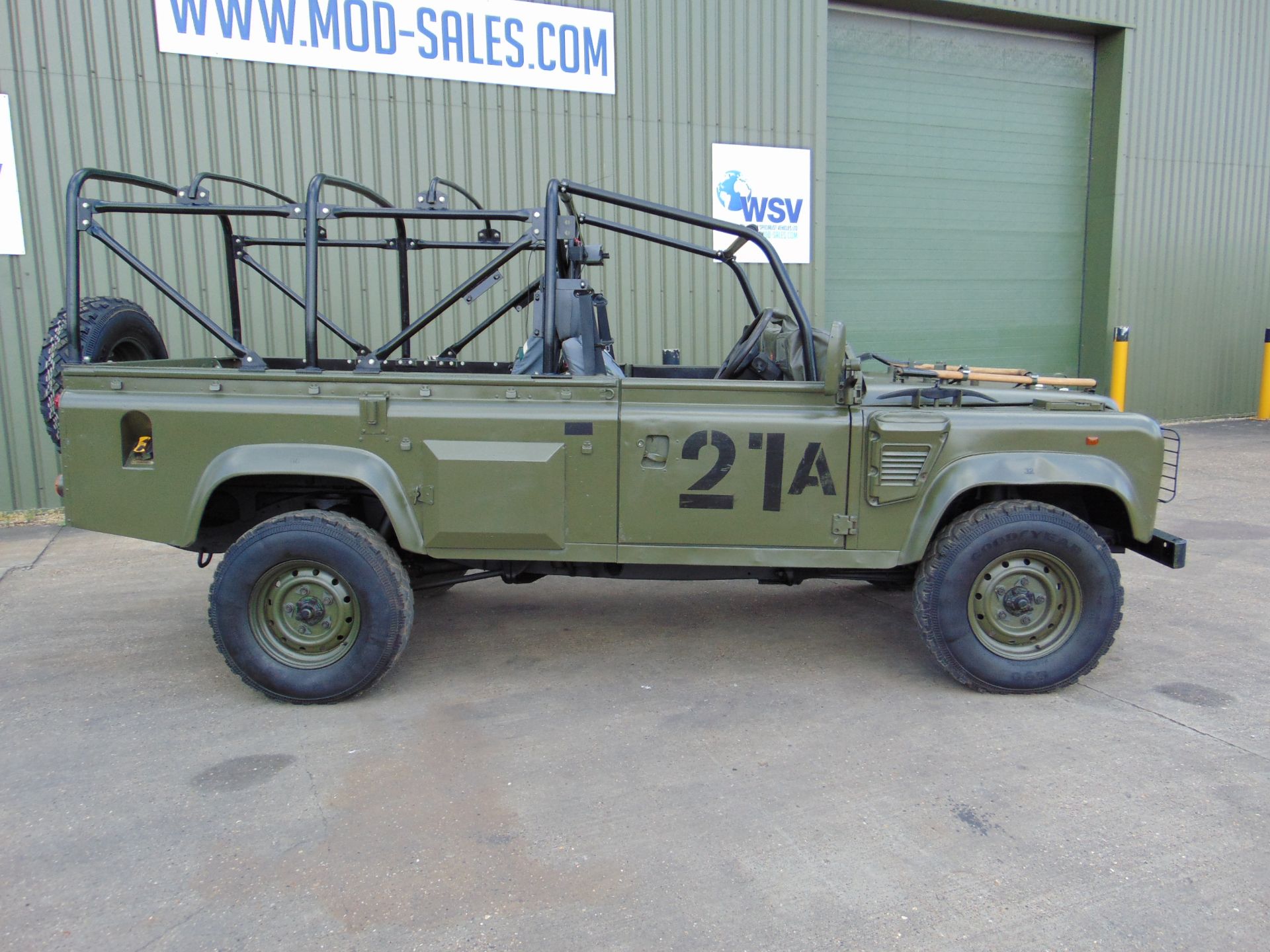 Land Rover Defender Wolf 110 Scout vehicle 300 Tdi - Image 10 of 37