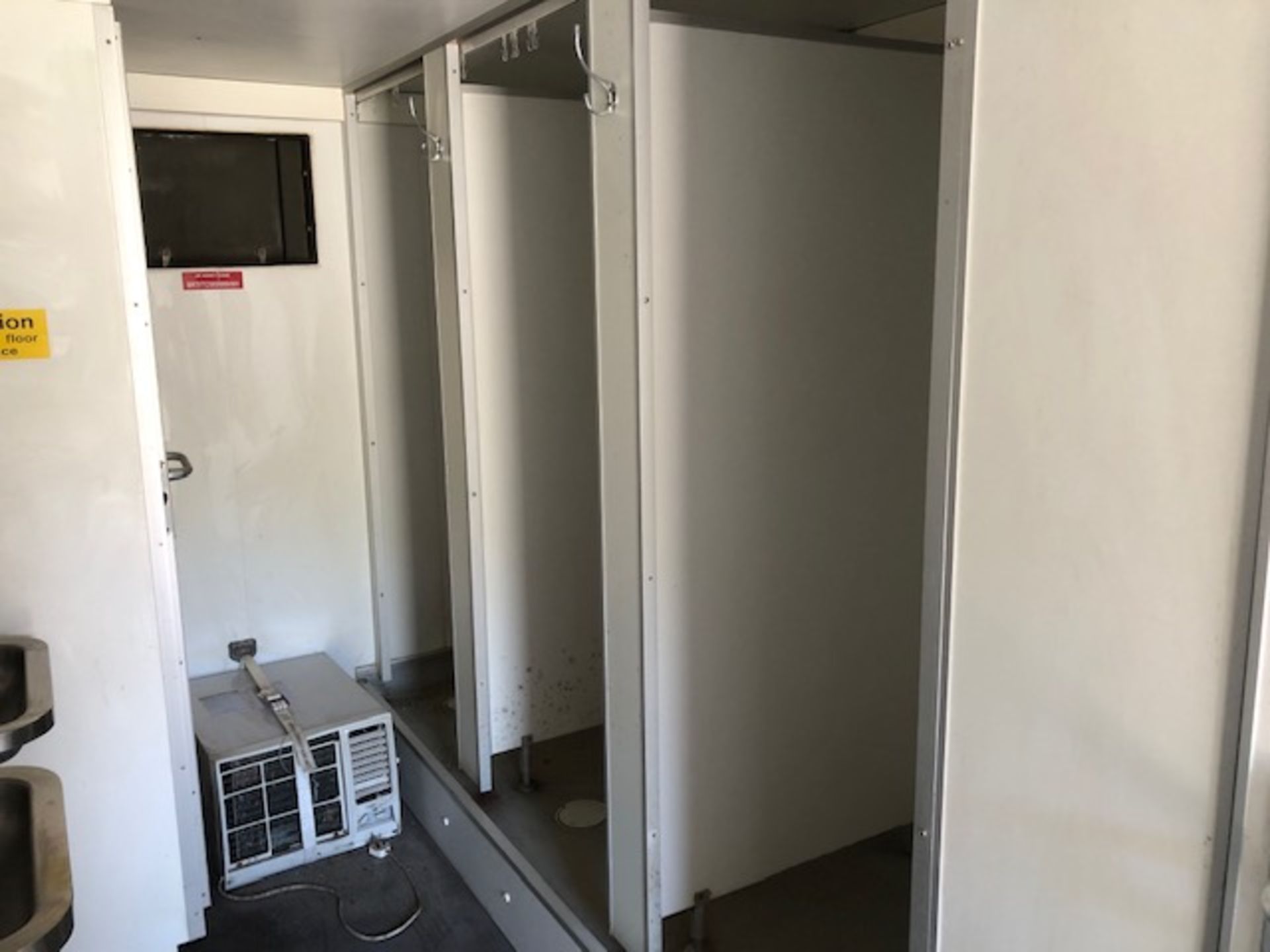 Frontline Toilet and Shower Block Unit - Image 39 of 48