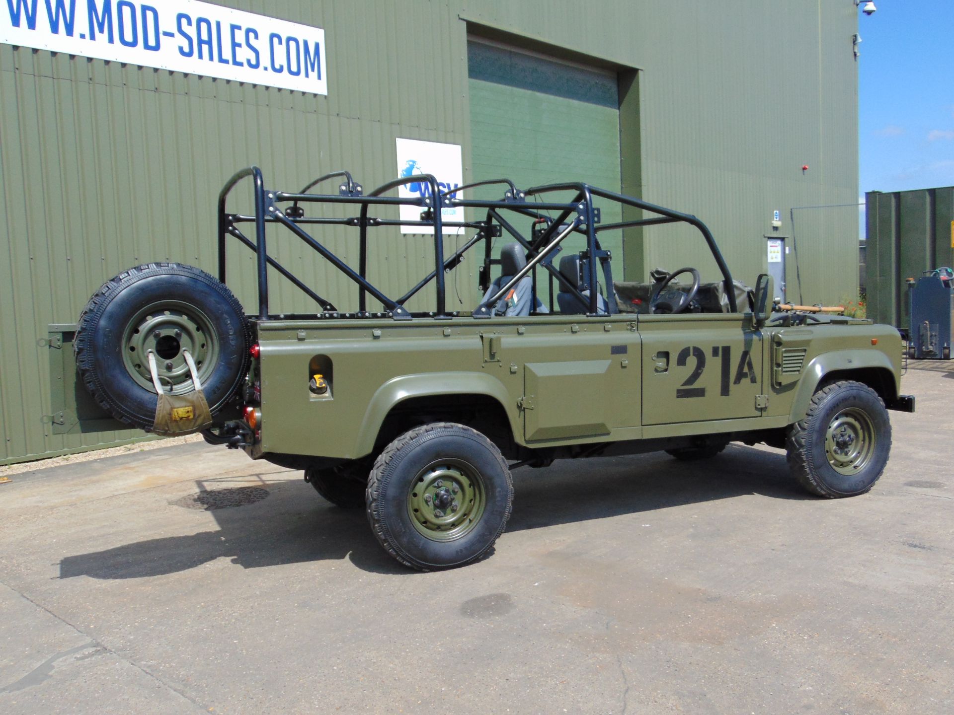 Land Rover Defender Wolf 110 Scout vehicle 300 Tdi - Image 30 of 37