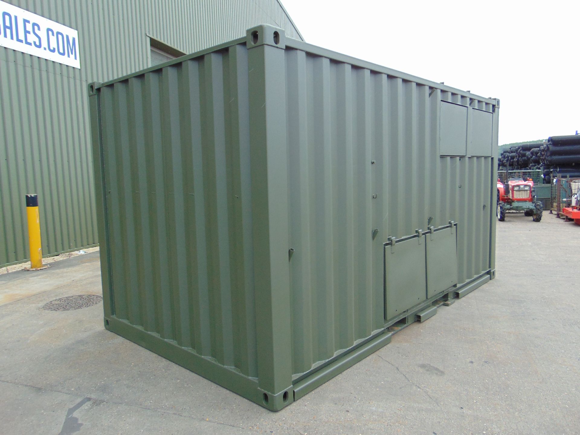 Ex Reserve Demountable Secure Workshop/Office Unit C/W Twist Locks, Air Con, Work Stations etc - Image 5 of 18