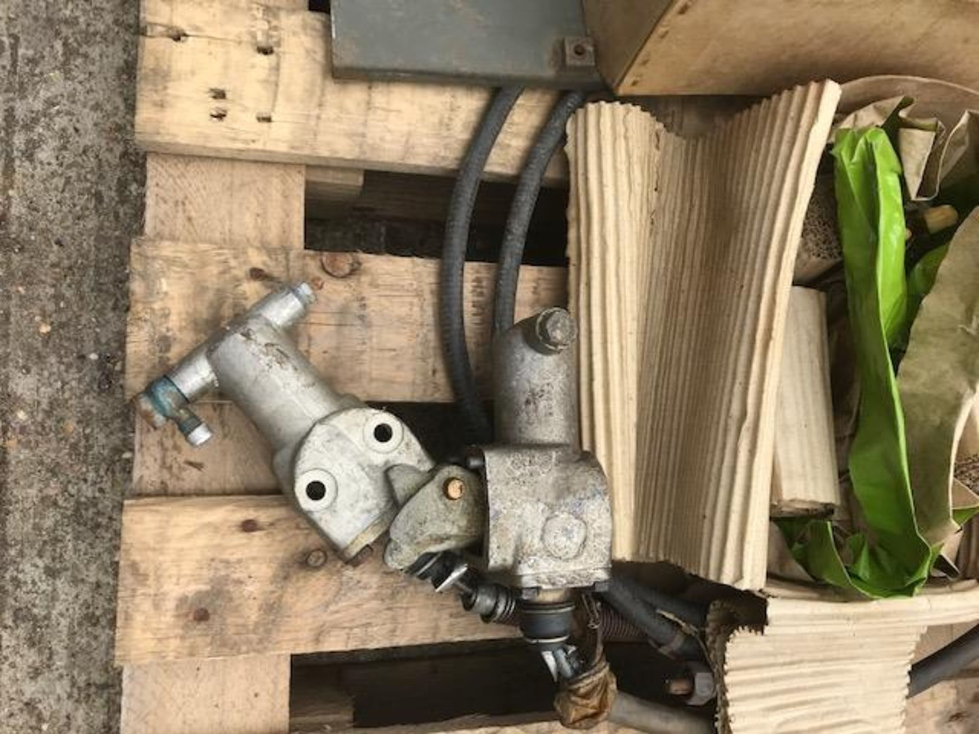 Ferret AFV Spares inc oil pump, brake cables Etc - Image 2 of 3