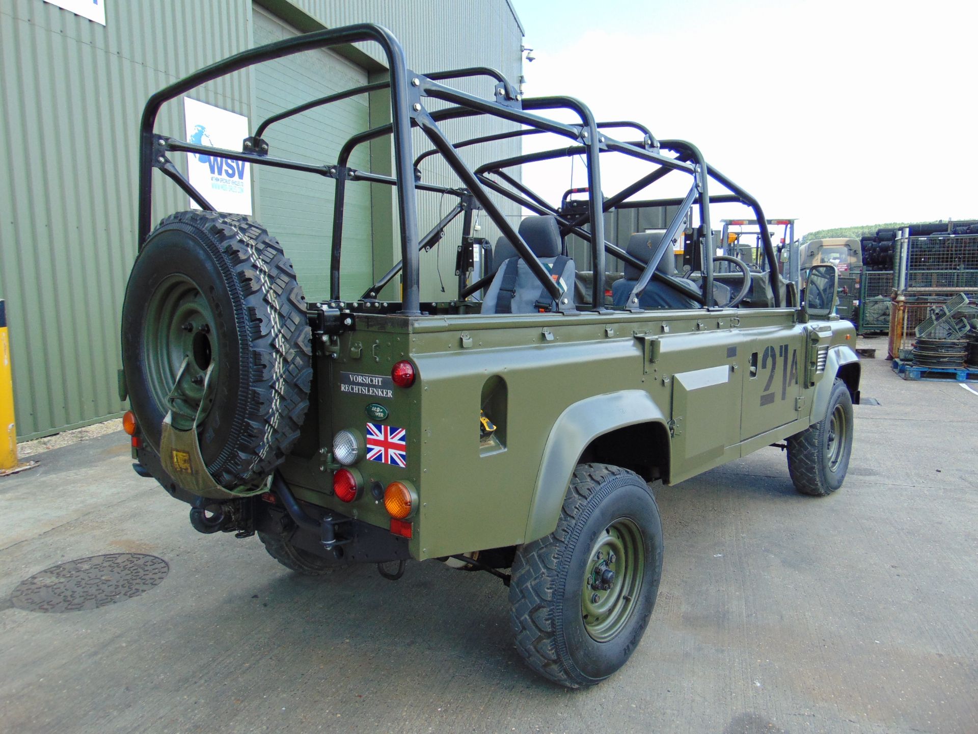 Land Rover Defender Wolf 110 Scout vehicle 300 Tdi - Image 9 of 37