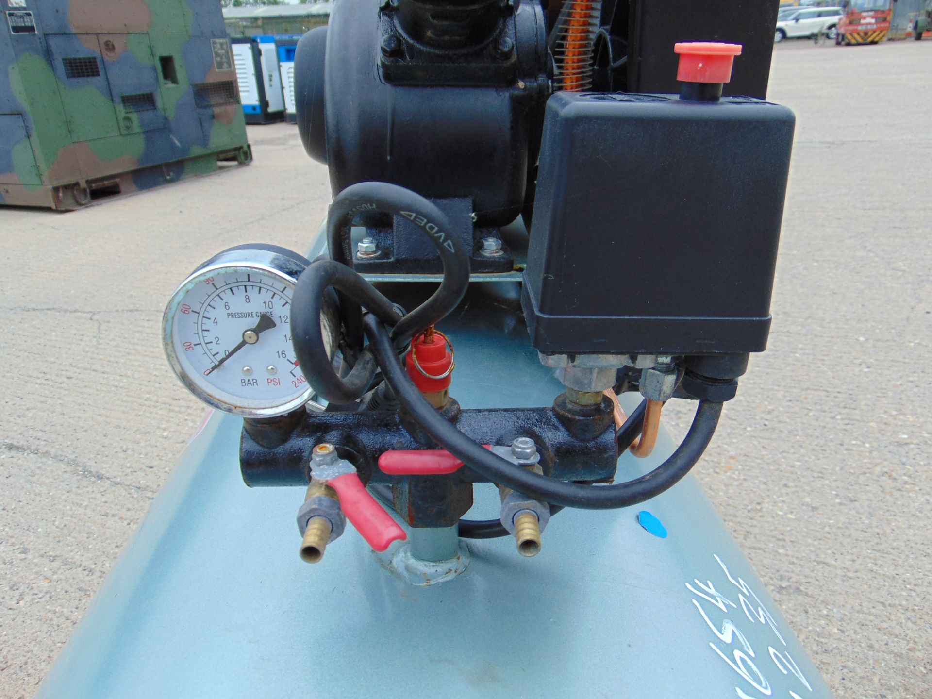 Unissued Panerise 300L workshop Air Compressor - Image 5 of 9