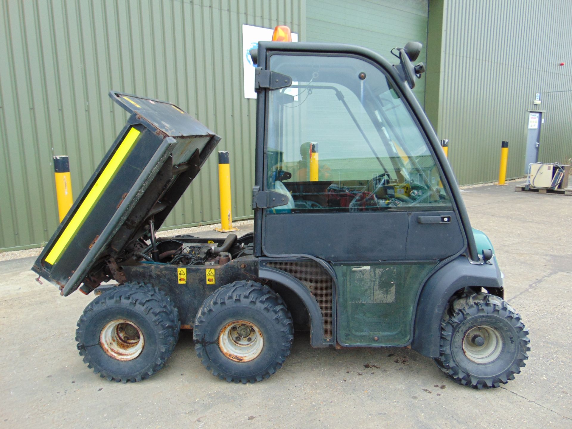 JCB Groundhog 6x4 Diesel Utility Vehicle UTV Only 847 hours from UK Govt Dept. - Image 9 of 16