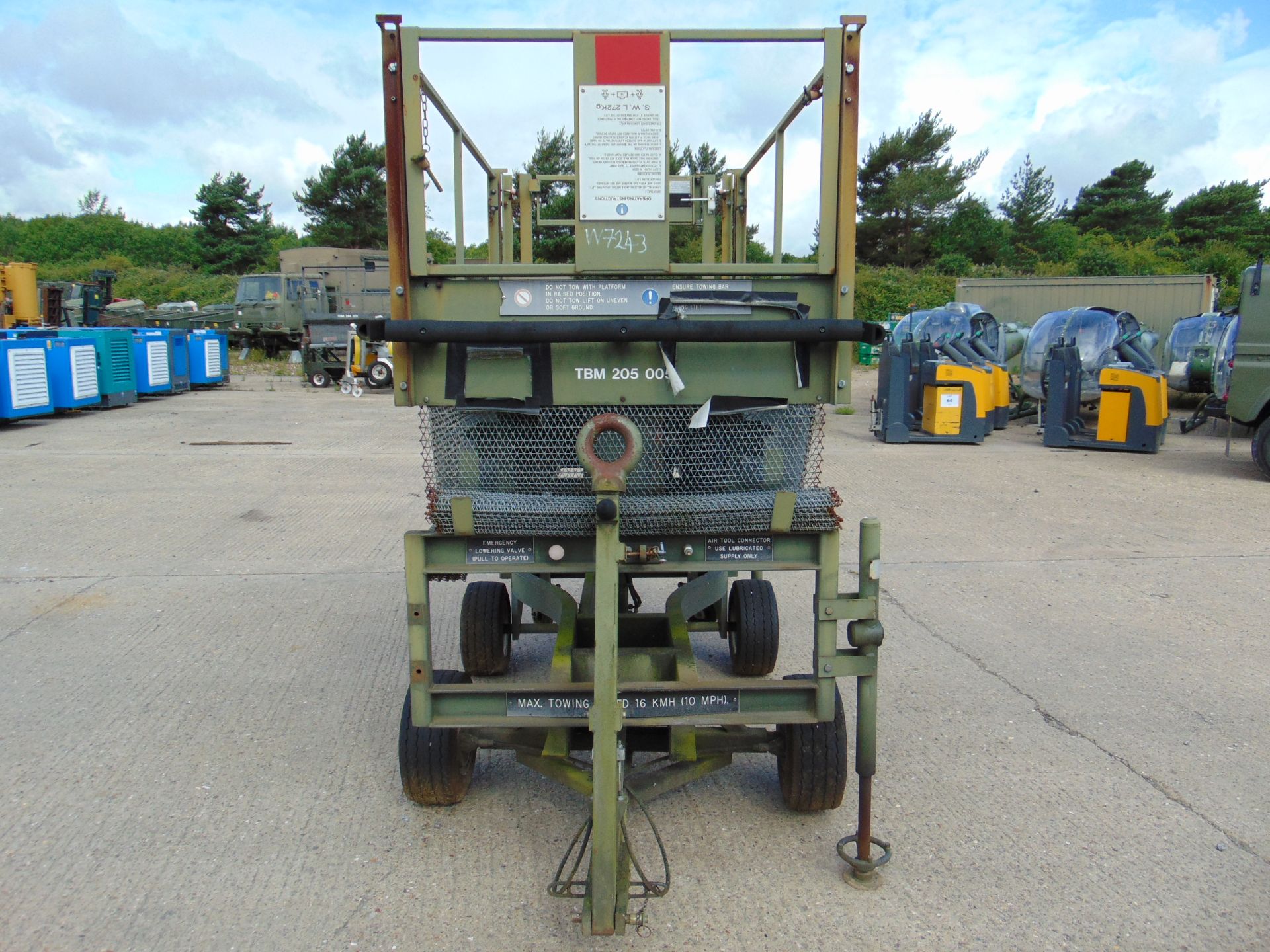 Direct RAF Maintenance Unit UK Lift Hydraulic Access Platform SWL 272 Kgs - Image 2 of 14