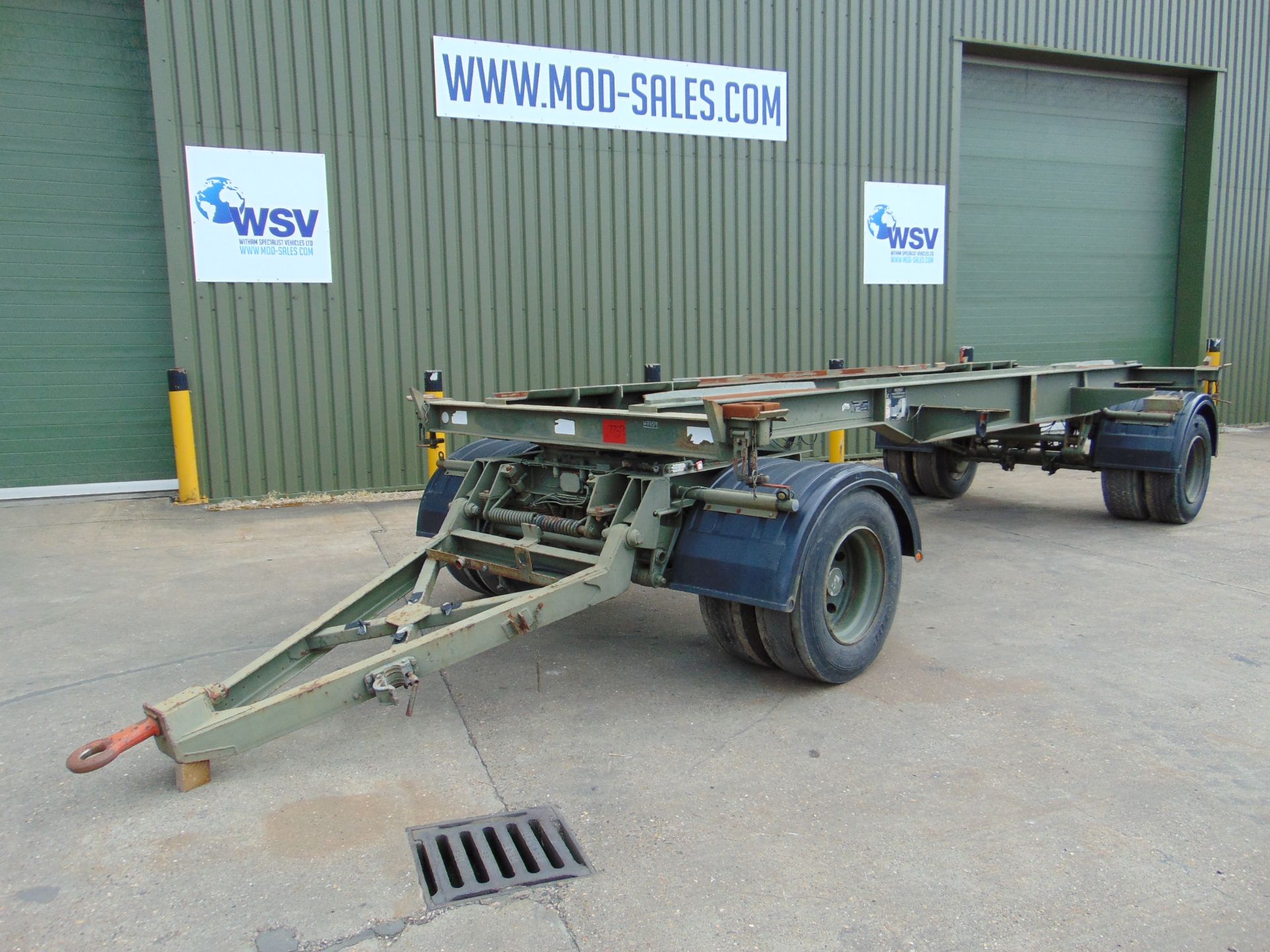 King DB20 2 axle drawbar skeletal trailer