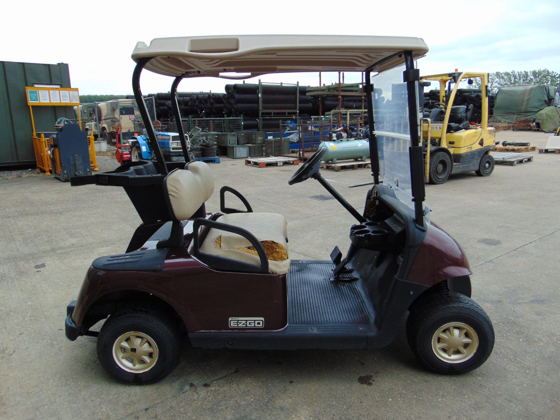 EZ GO RXV Golf Buggy - Bild 4 aus 13