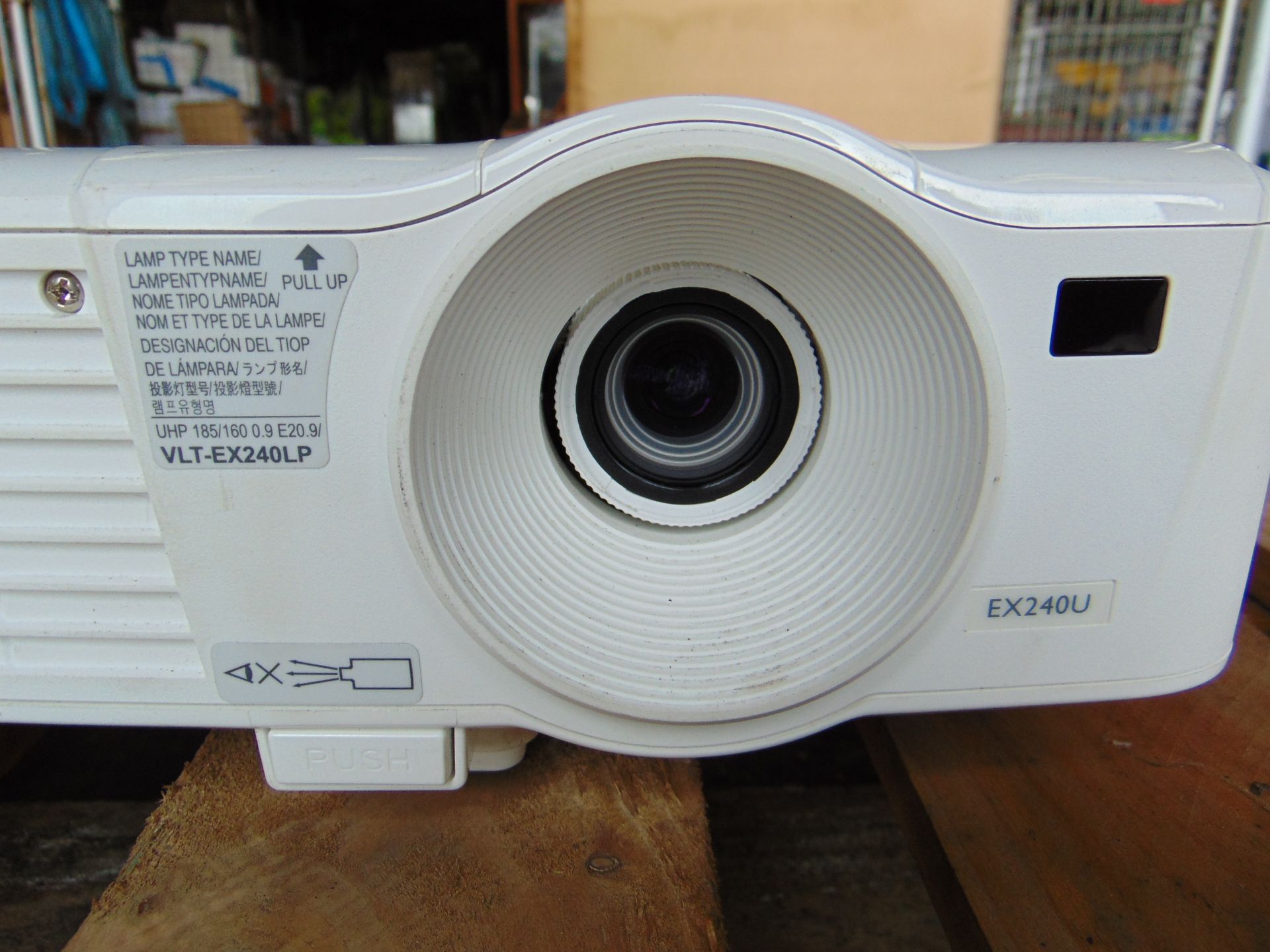 Mitsubishi EX240U DLP Projector - Image 2 of 8