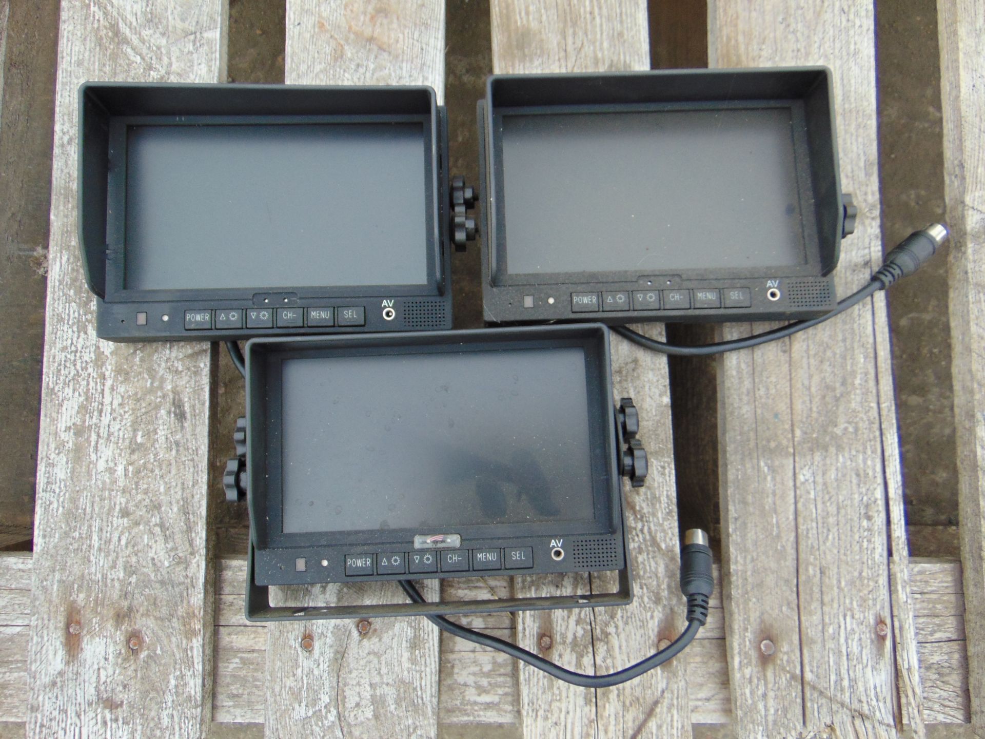 3 x 7" LCD Colour Monitors