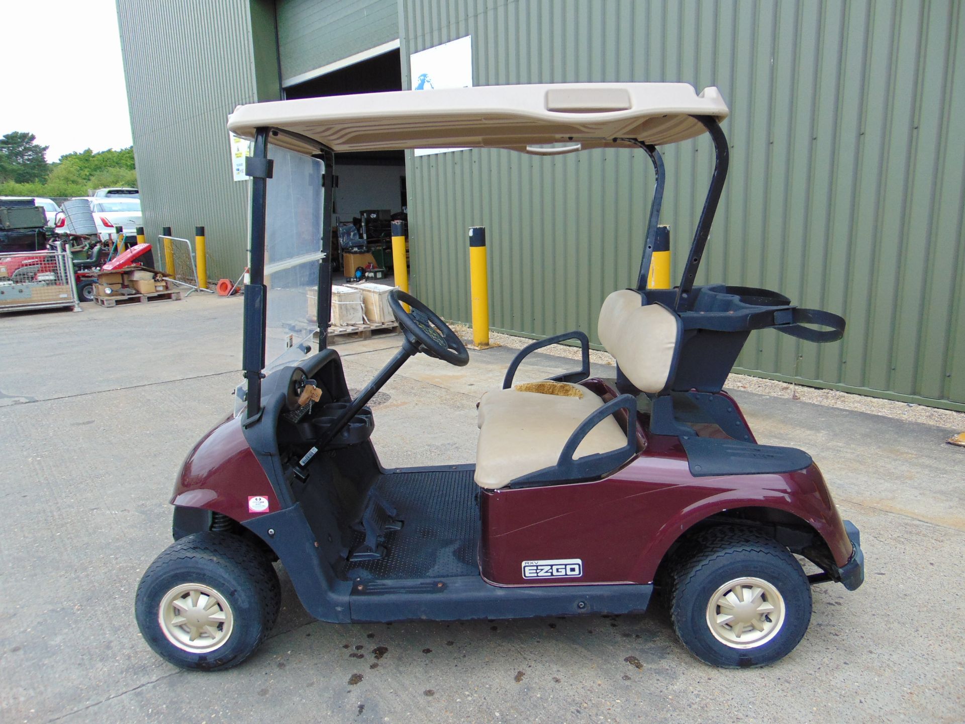 EZ GO RXV Golf Buggy - Image 5 of 13