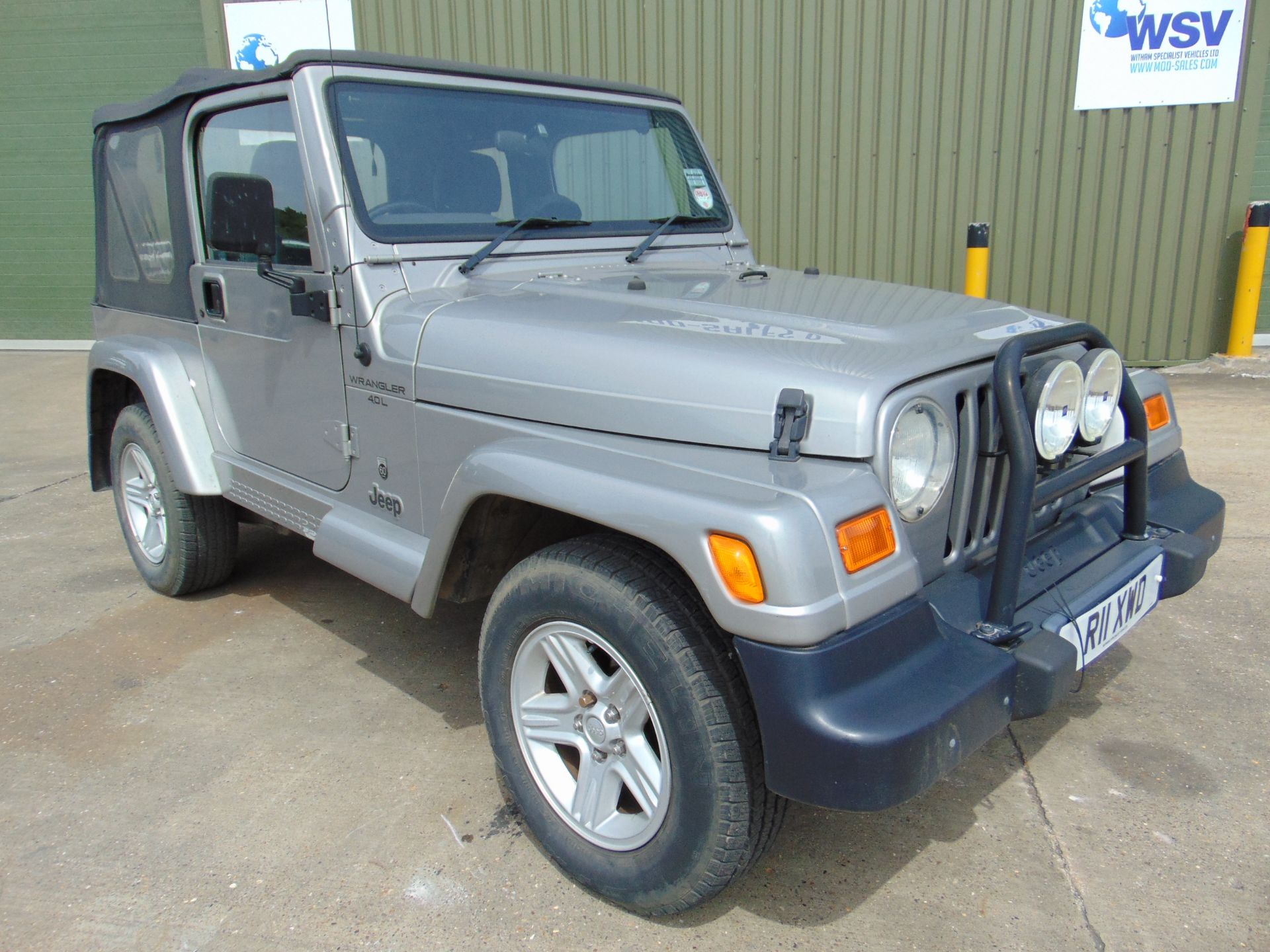 Stunning 2001 Jeep Wrangler 60TH Anniversary 4.0L Great 4X4 Iconic Classic ONLY 17,613 Miles! - Image 3 of 23