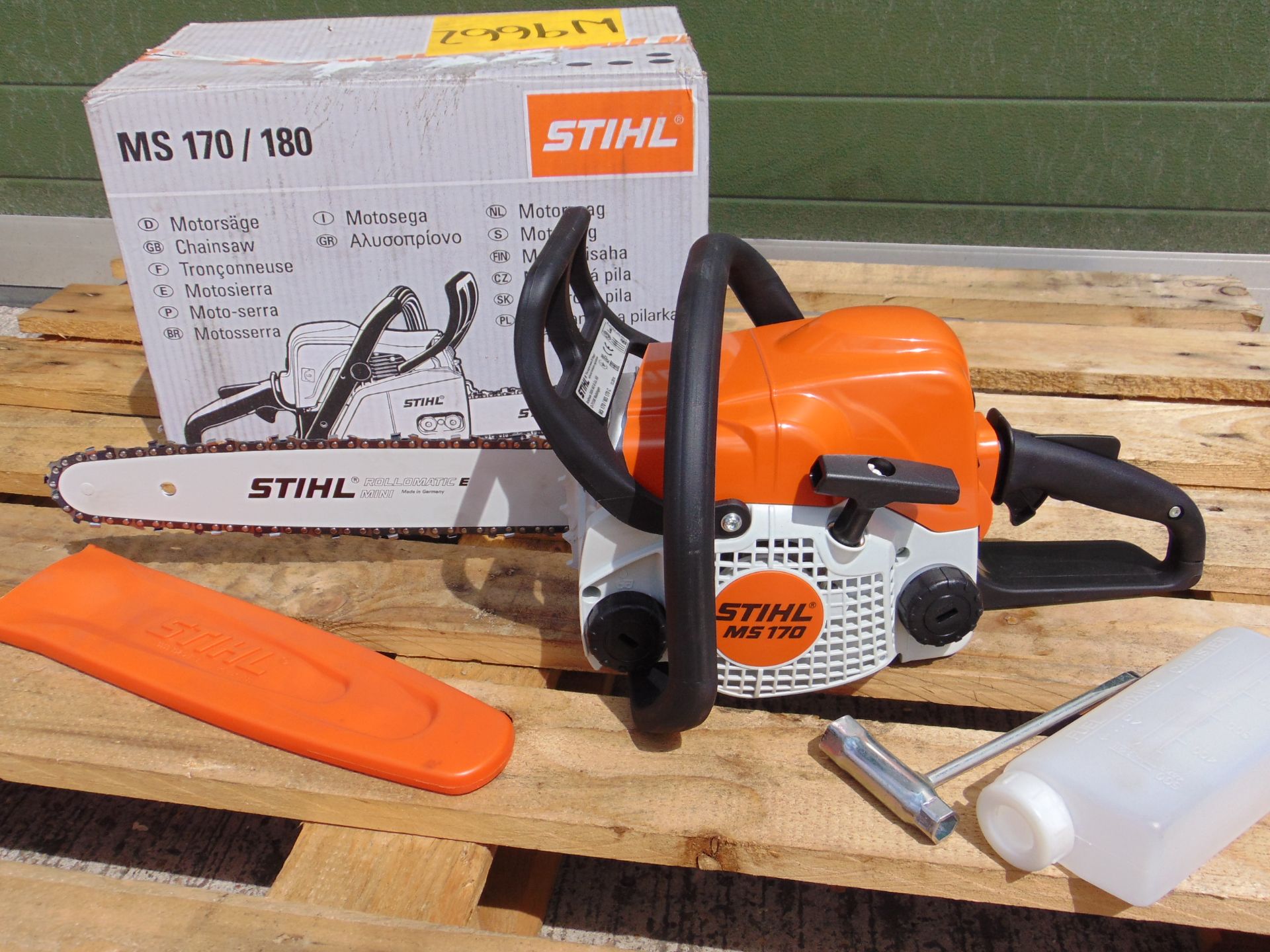 UNISSUED Stihl Petrol MS170 Chainsaw - Image 2 of 8