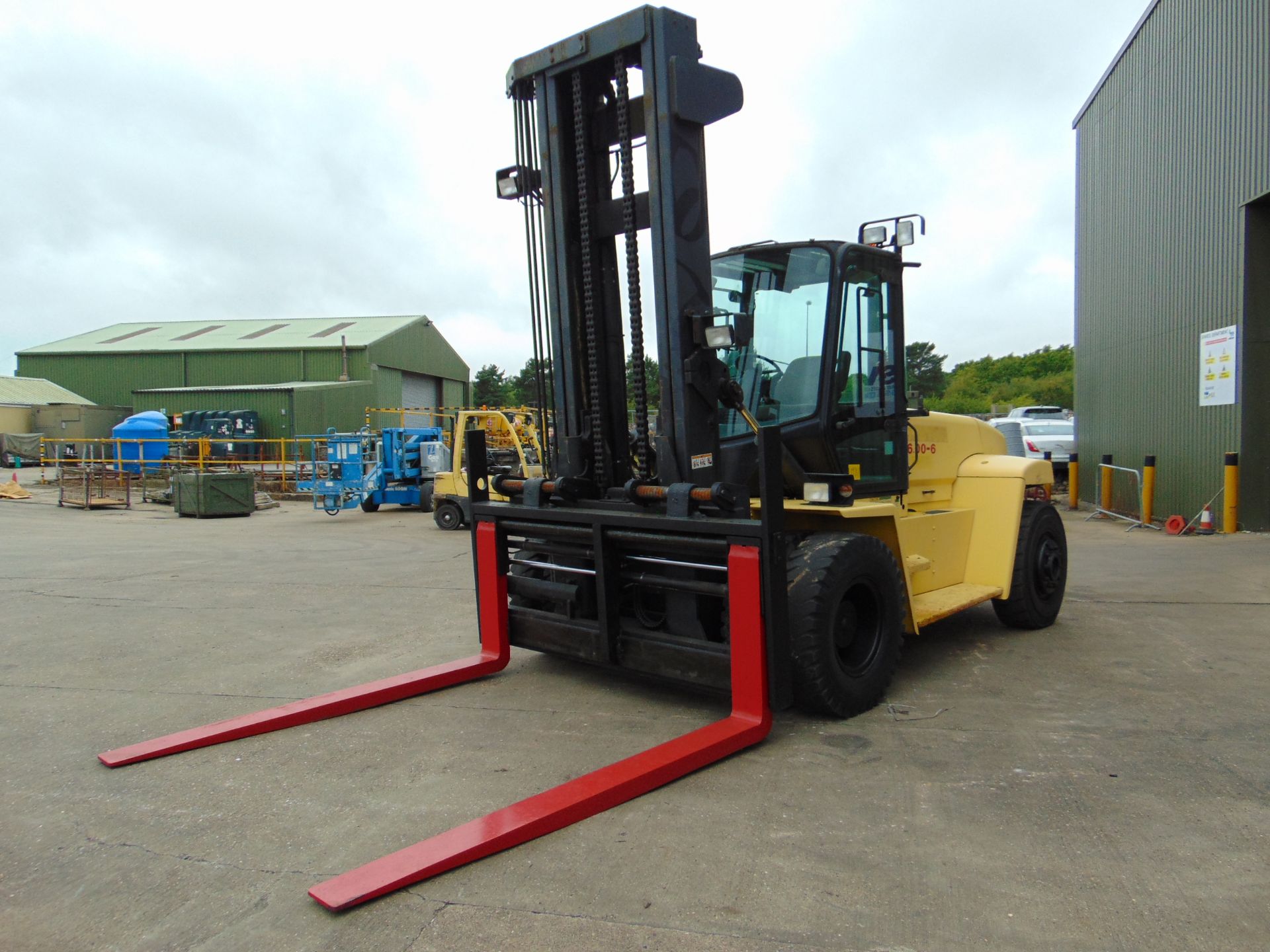 Ex Reserve Hyster H16.00 XM High capacity 16 Tonne Forklift ONLY 1,784 Hours! - Image 4 of 33