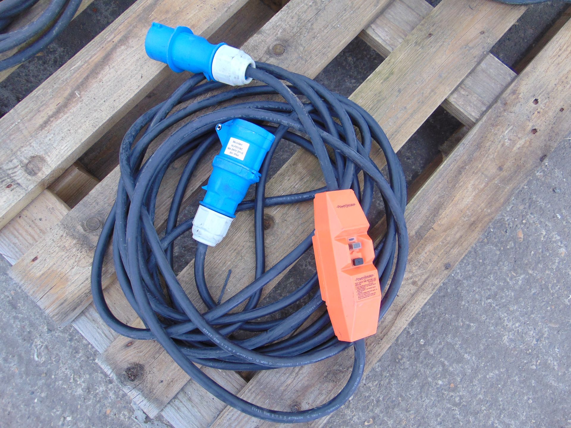 4 x Electric Cable Assys C/W Plugs & Heavy Duty In Line PowerBreakers - Image 3 of 5
