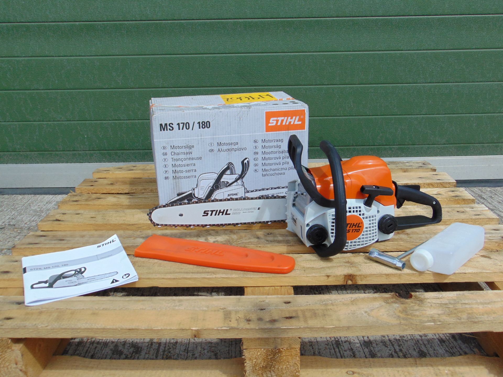 UNISSUED Stihl Petrol MS170 Chainsaw