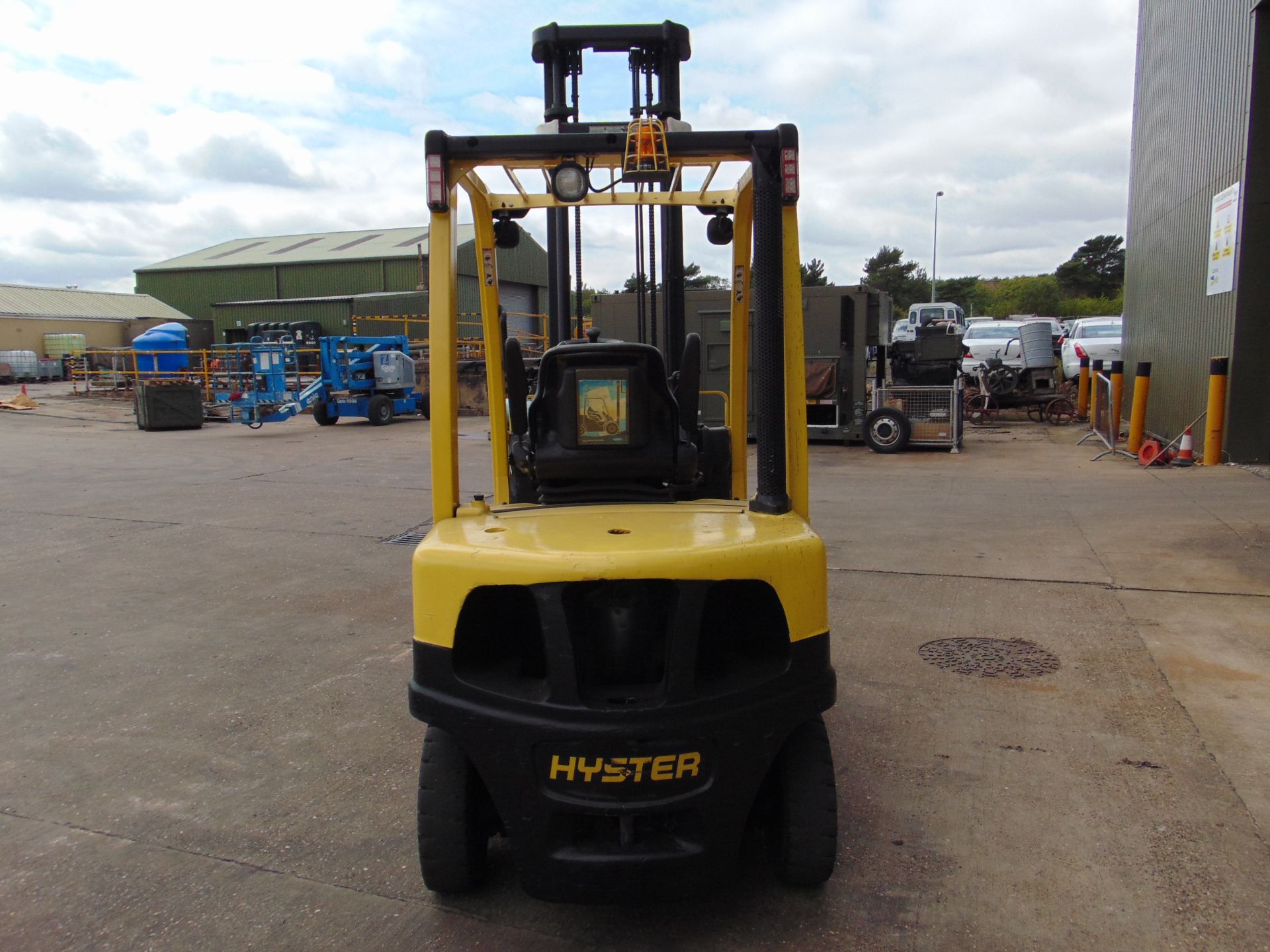 Ex Reserve Hyster H2.5FT 2500Kg Diesel Forklift Only 808 Hours! - Image 4 of 19