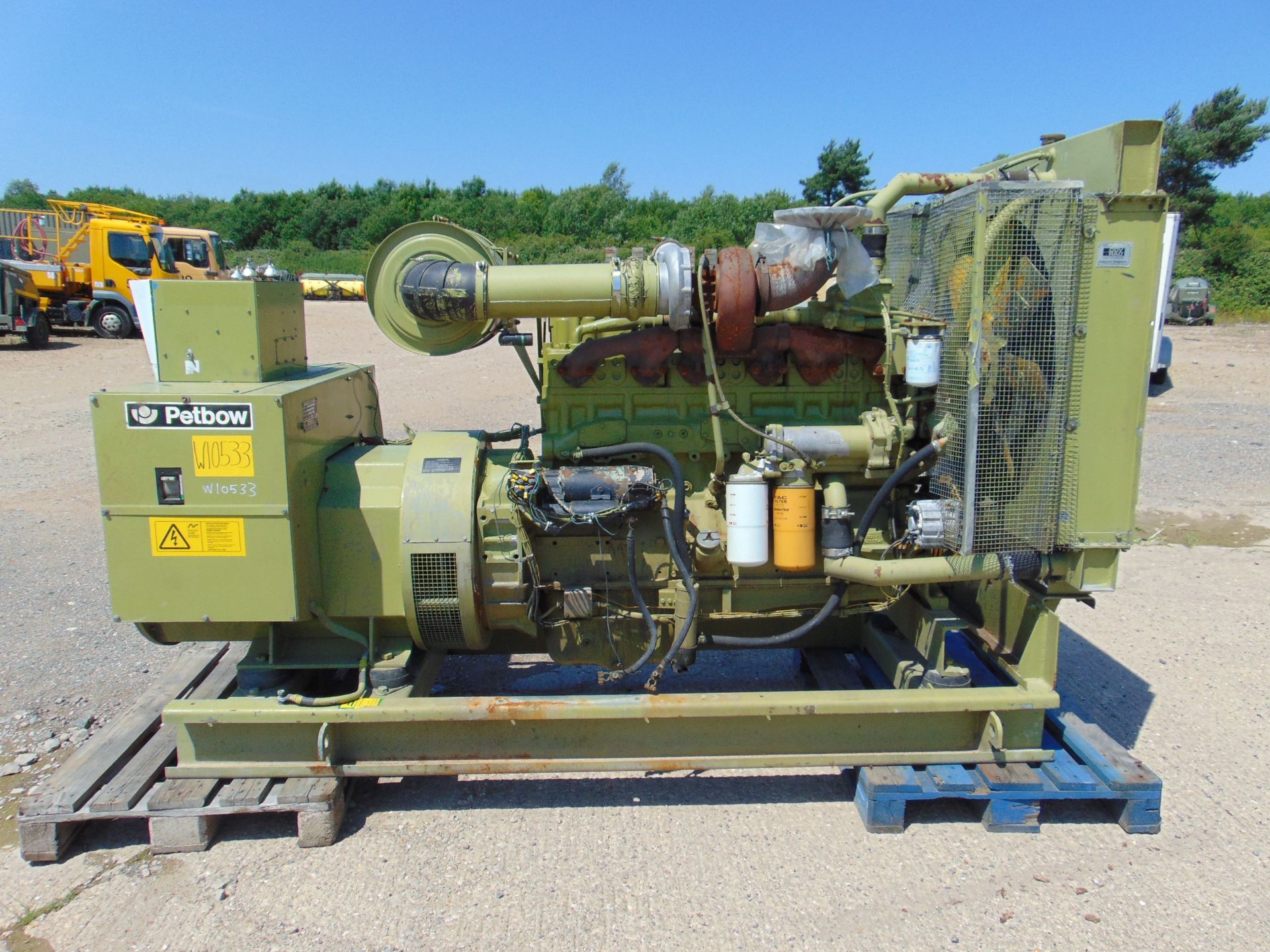 Ex Reserve Petbow BP204 255 KVA Skid Mounted Generator c/w Cummins Engine ONLY 2,122 HOURS!