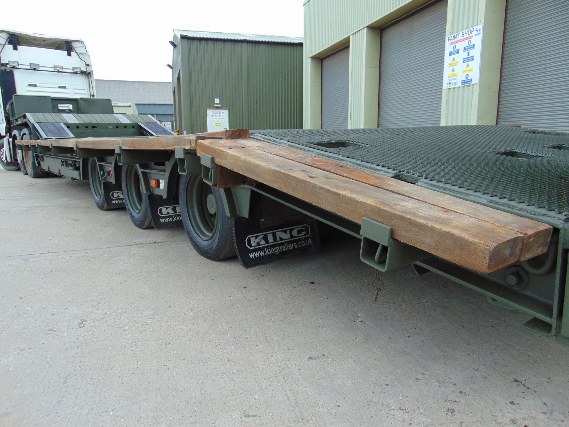 Ex Reserve King GTS38 Tri Axle Stepframe trailer - Image 15 of 34