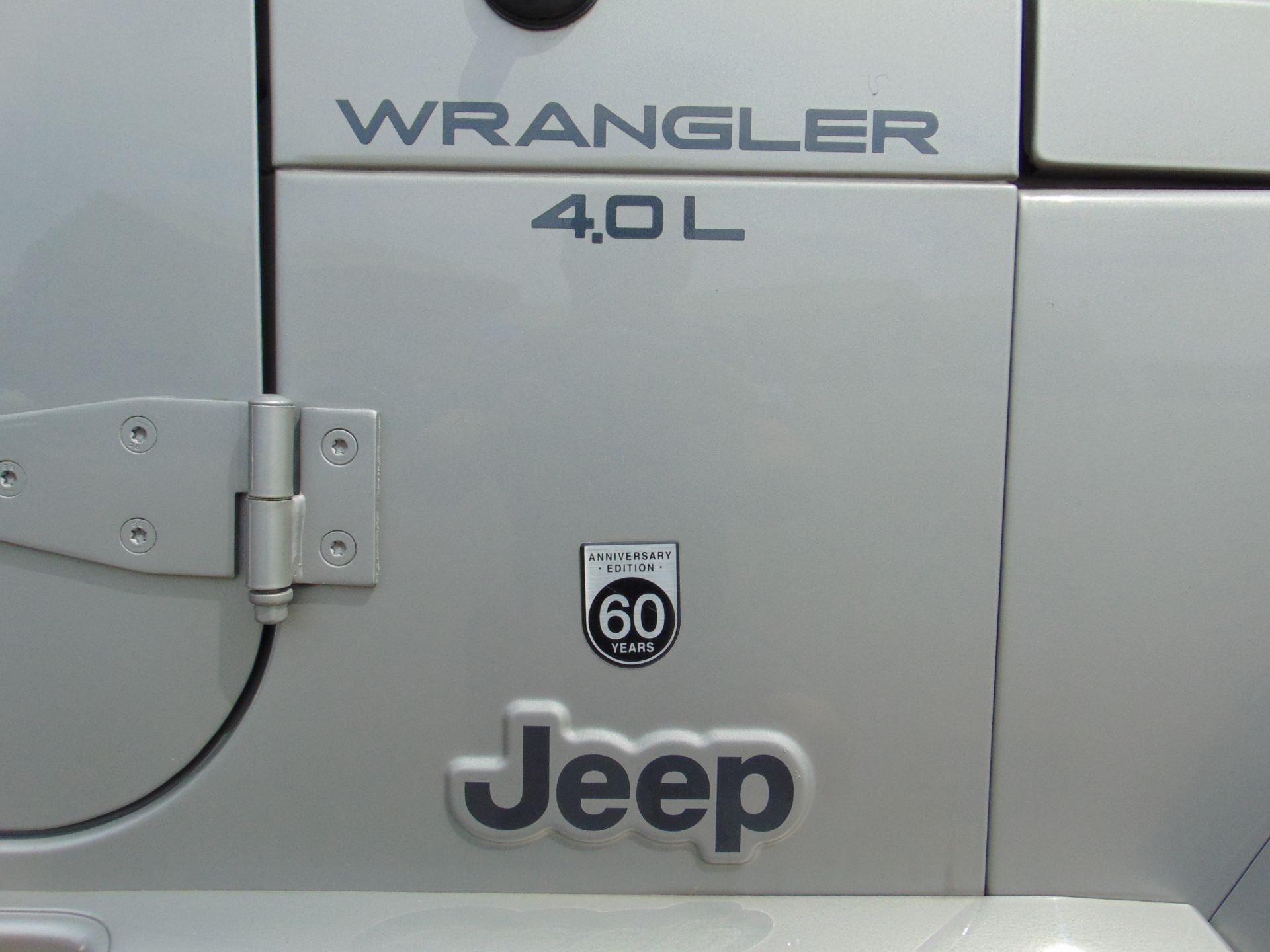 Stunning 2001 Jeep Wrangler 60TH Anniversary 4.0L Great 4X4 Iconic Classic ONLY 17,613 Miles! - Image 11 of 23