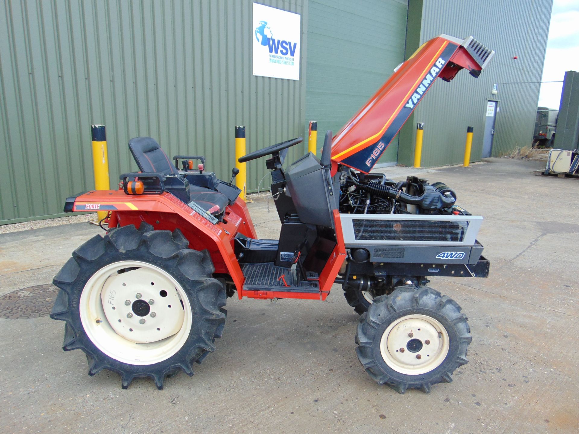 Yanmar F165 4WD Compact Tractor Only 81 Hours!!! - Image 20 of 24