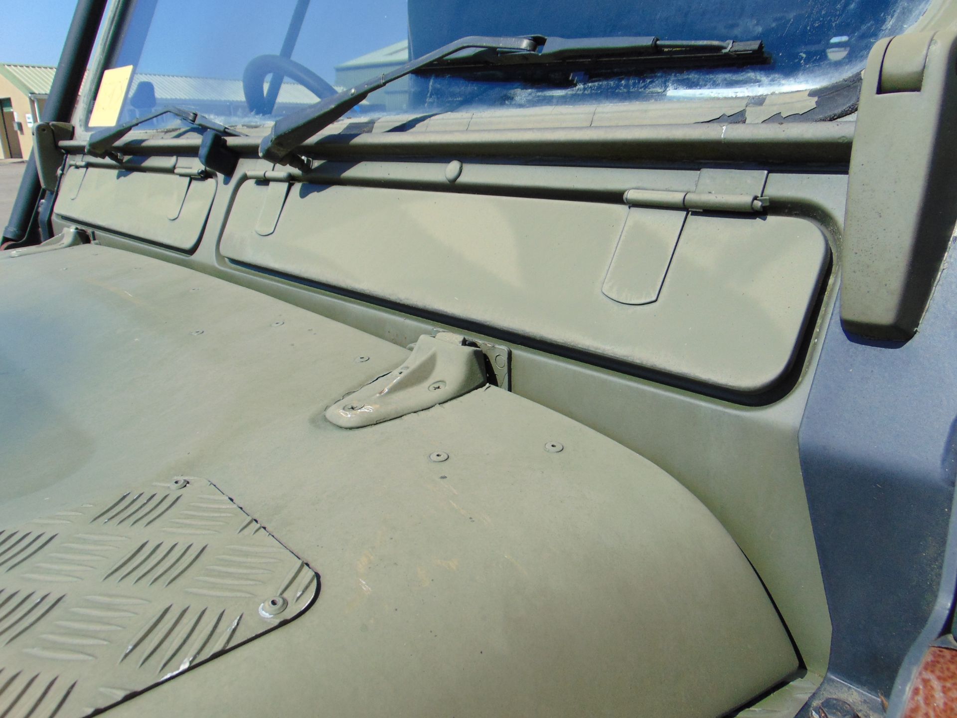 Land Rover 110 RHD Tithonus hardtop - Image 10 of 29