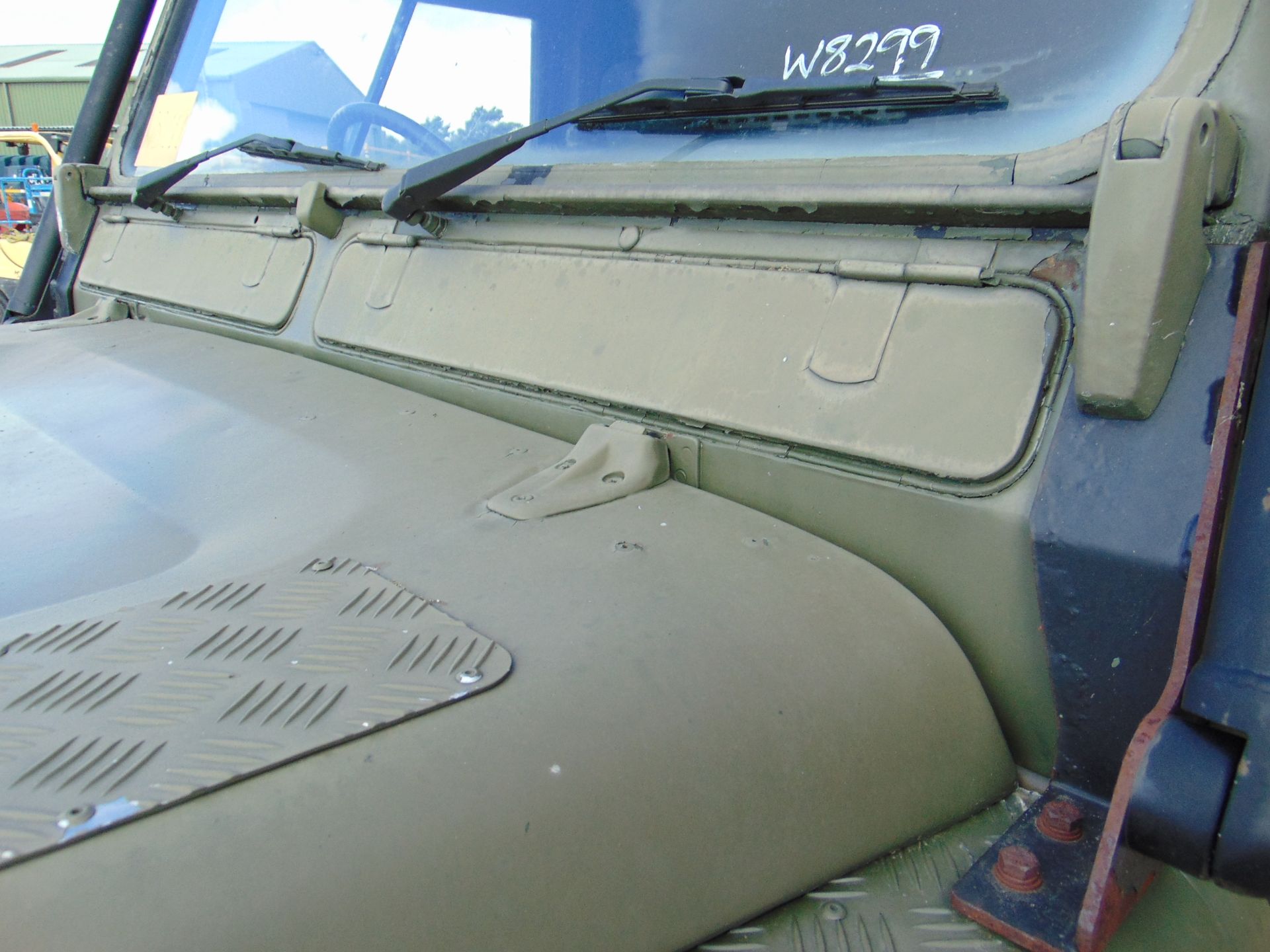 Land Rover 110 RHD Tithonus hardtop - Image 13 of 29