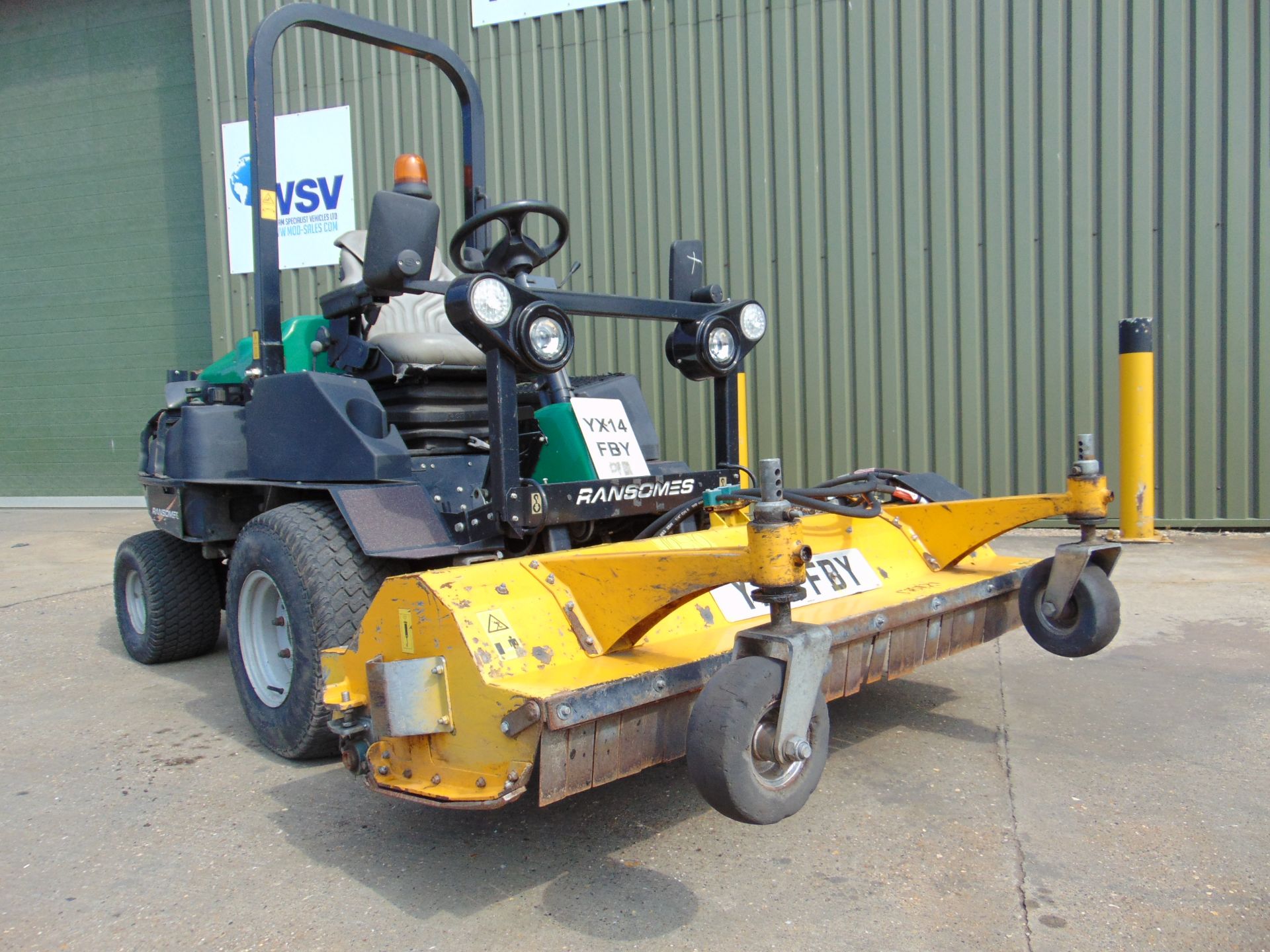 2014 Ransomes HR300 C/W Muthing Outfront Flail Mower ONLY 3,489 Hours! - Image 13 of 22
