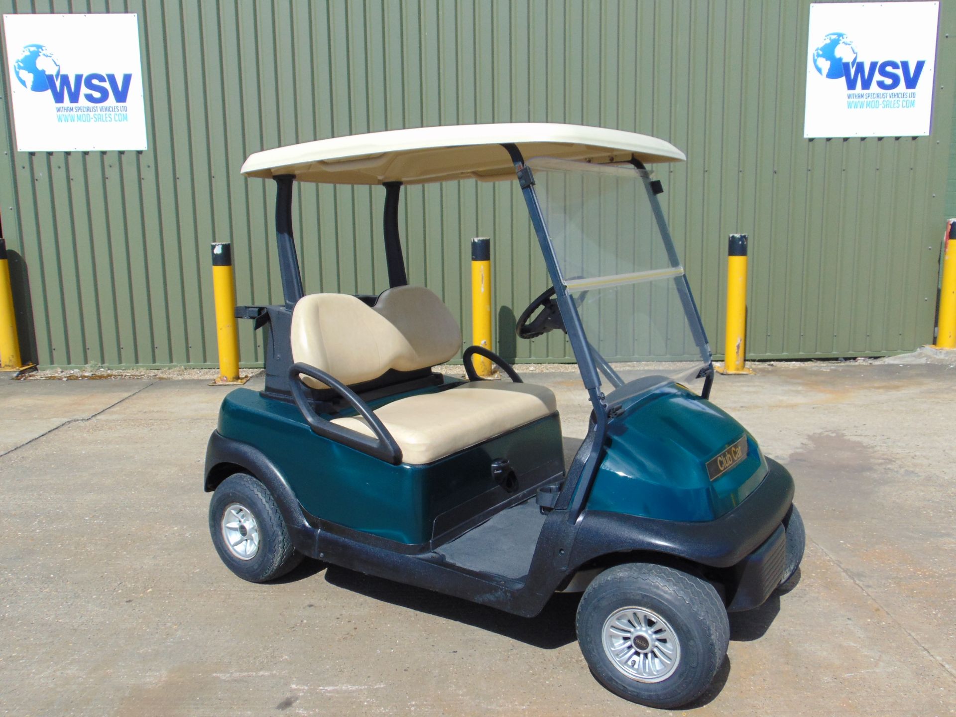 Club Car Precedent Electric Golf Buggy C/W Battery Charger