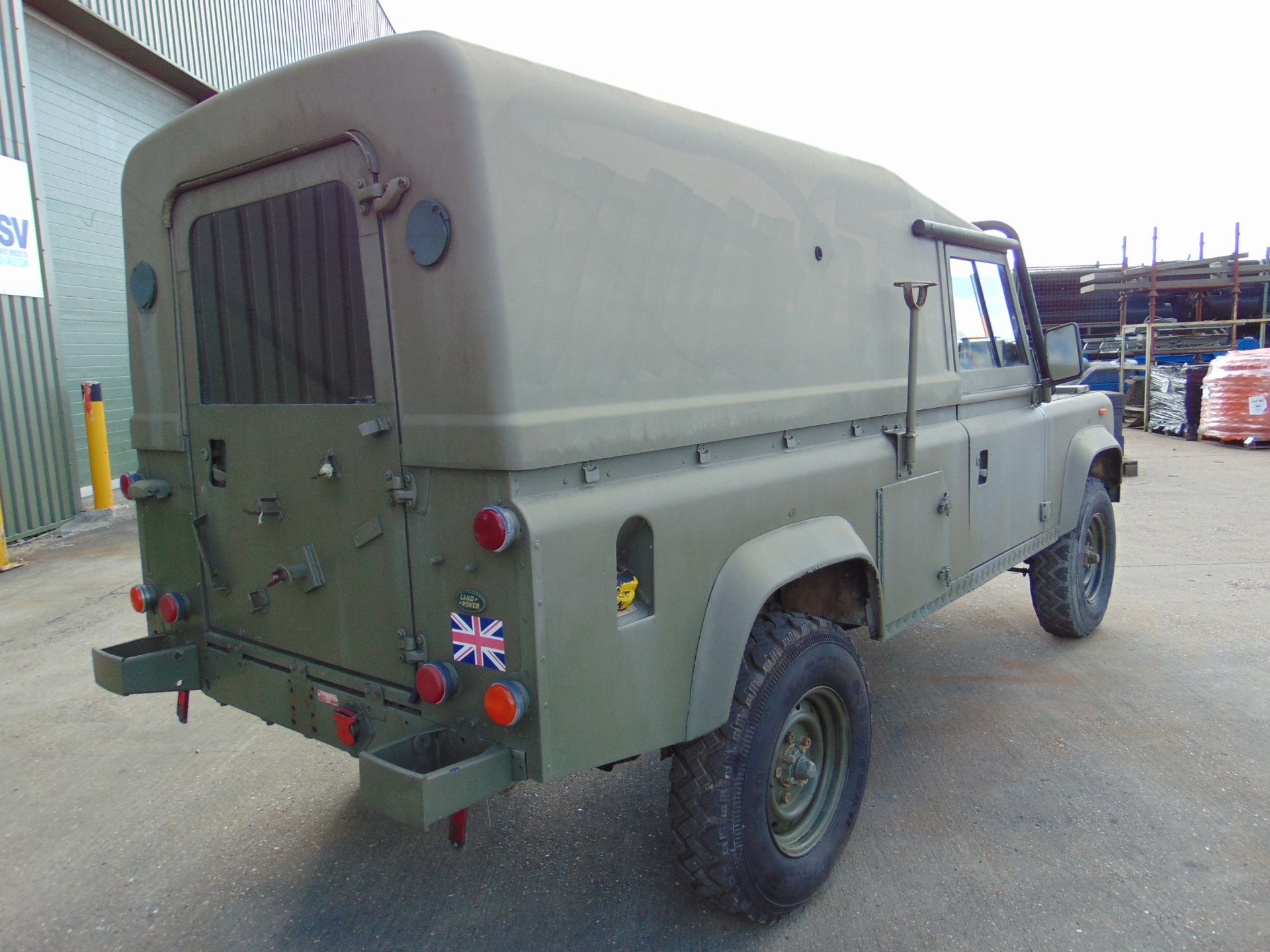 Land Rover 110 RHD Tithonus hardtop - Image 7 of 29