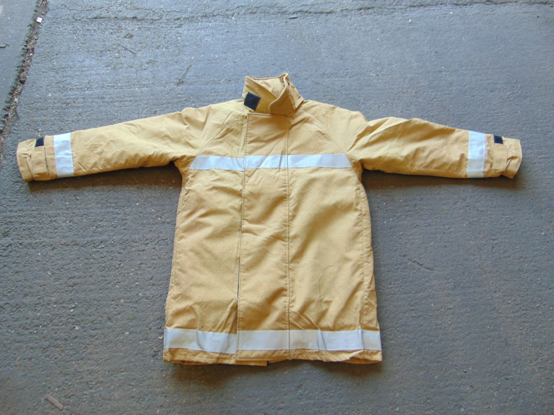 QTY 5 x Unissued Ballyclare Firefighters Jacket Size Medium Tall