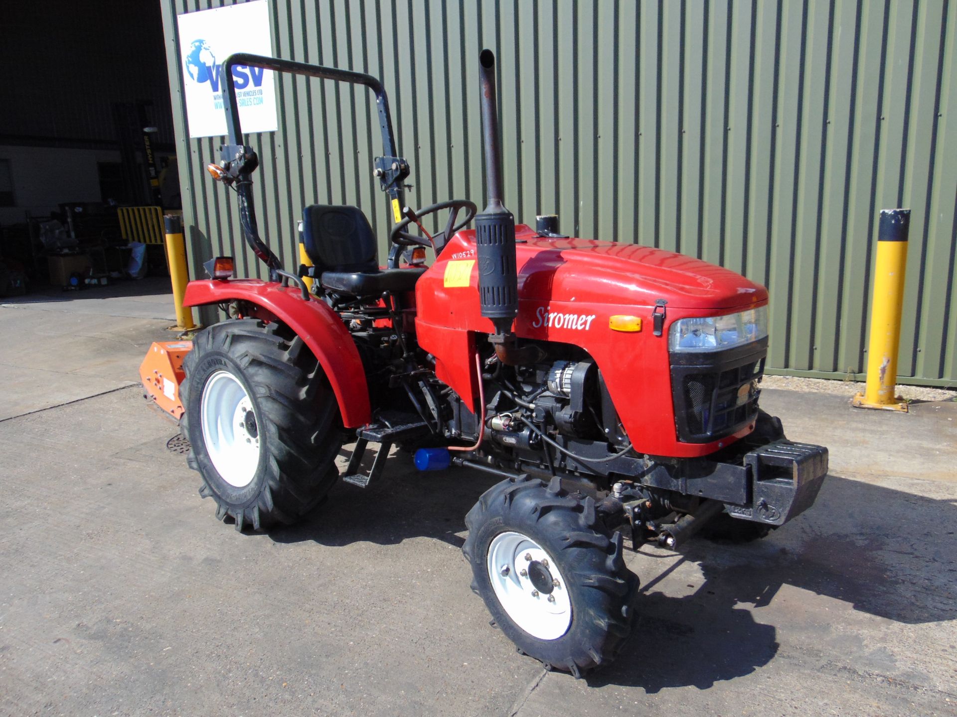 Siromer 204S 4WD Tractor c/w PTO driven Flail Mower ONLY 4 Hours! - Image 2 of 21