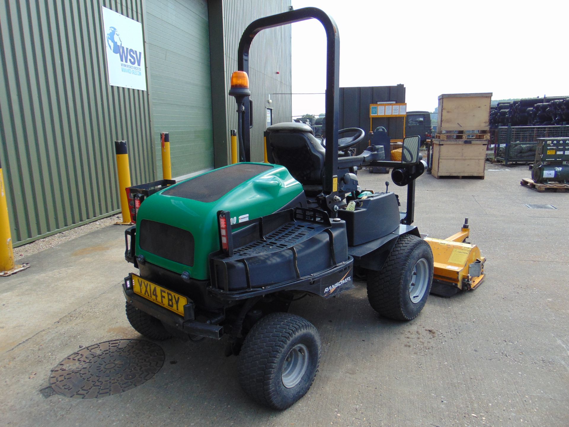2014 Ransomes HR300 C/W Muthing Outfront Flail Mower ONLY 3,489 Hours! - Image 8 of 22