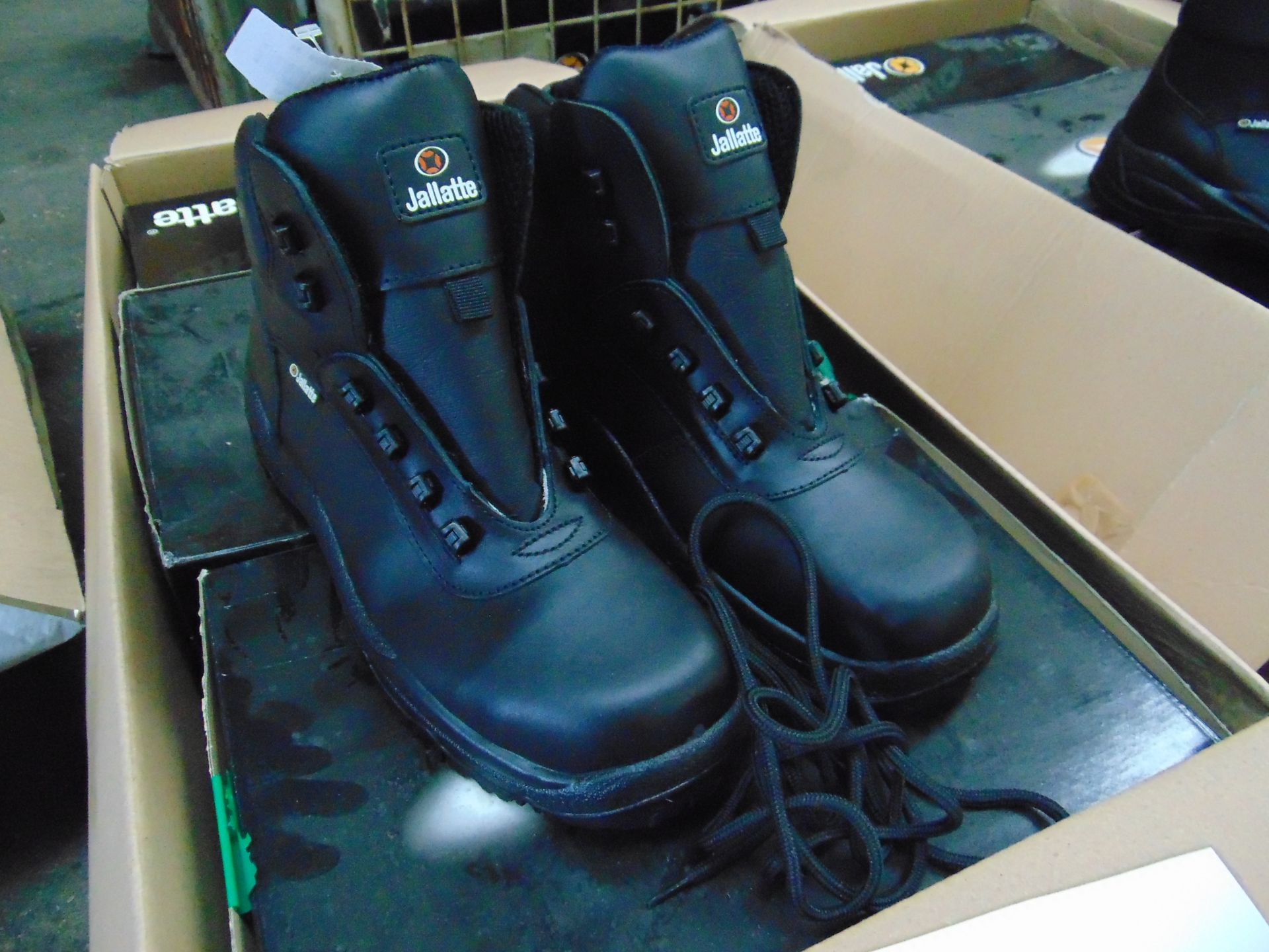 Qty 5 x UNISSUED Jallatte Safety Boots Size 9 - Image 2 of 4