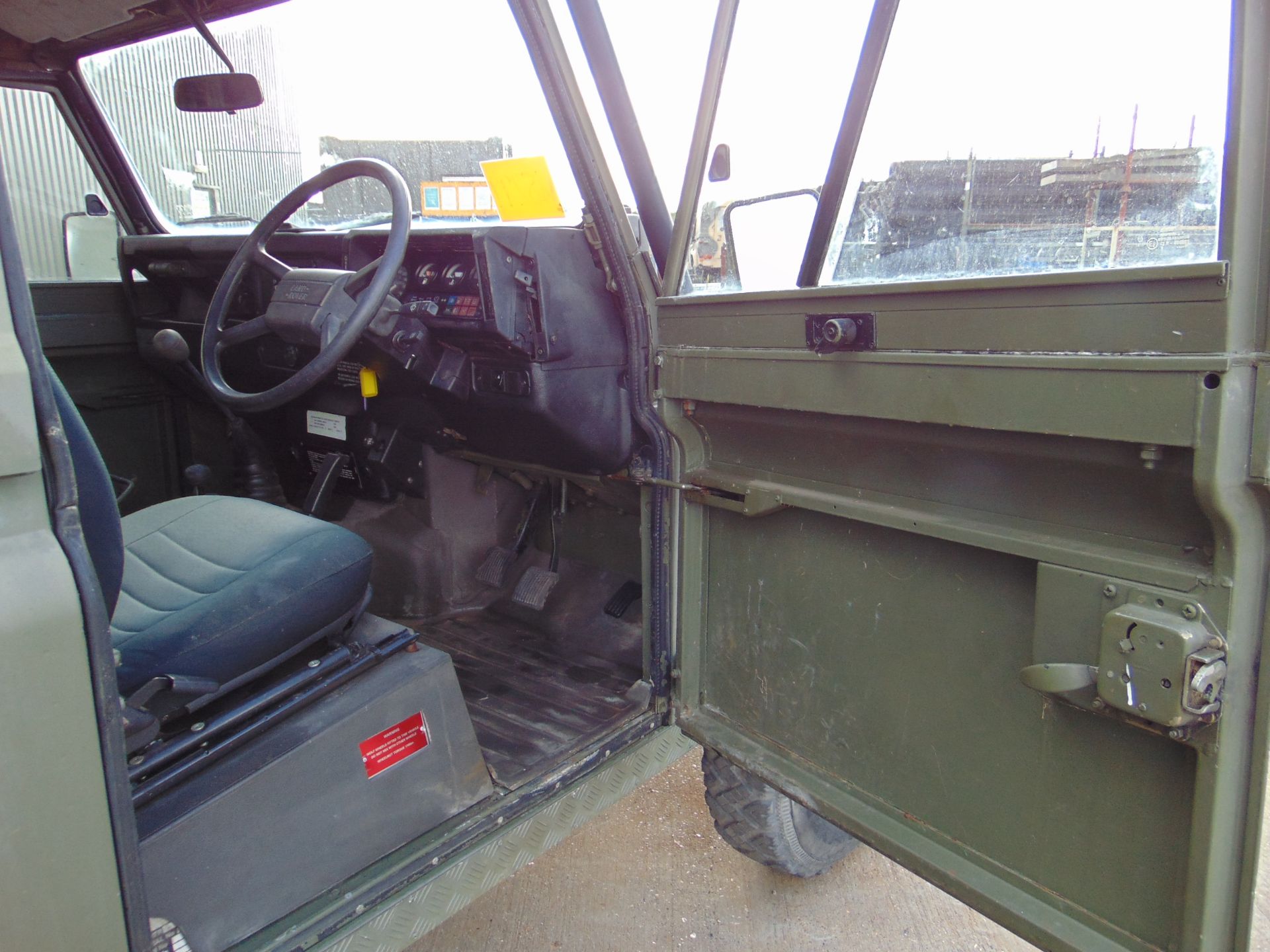 Land Rover 110 RHD Tithonus hardtop - Image 21 of 29