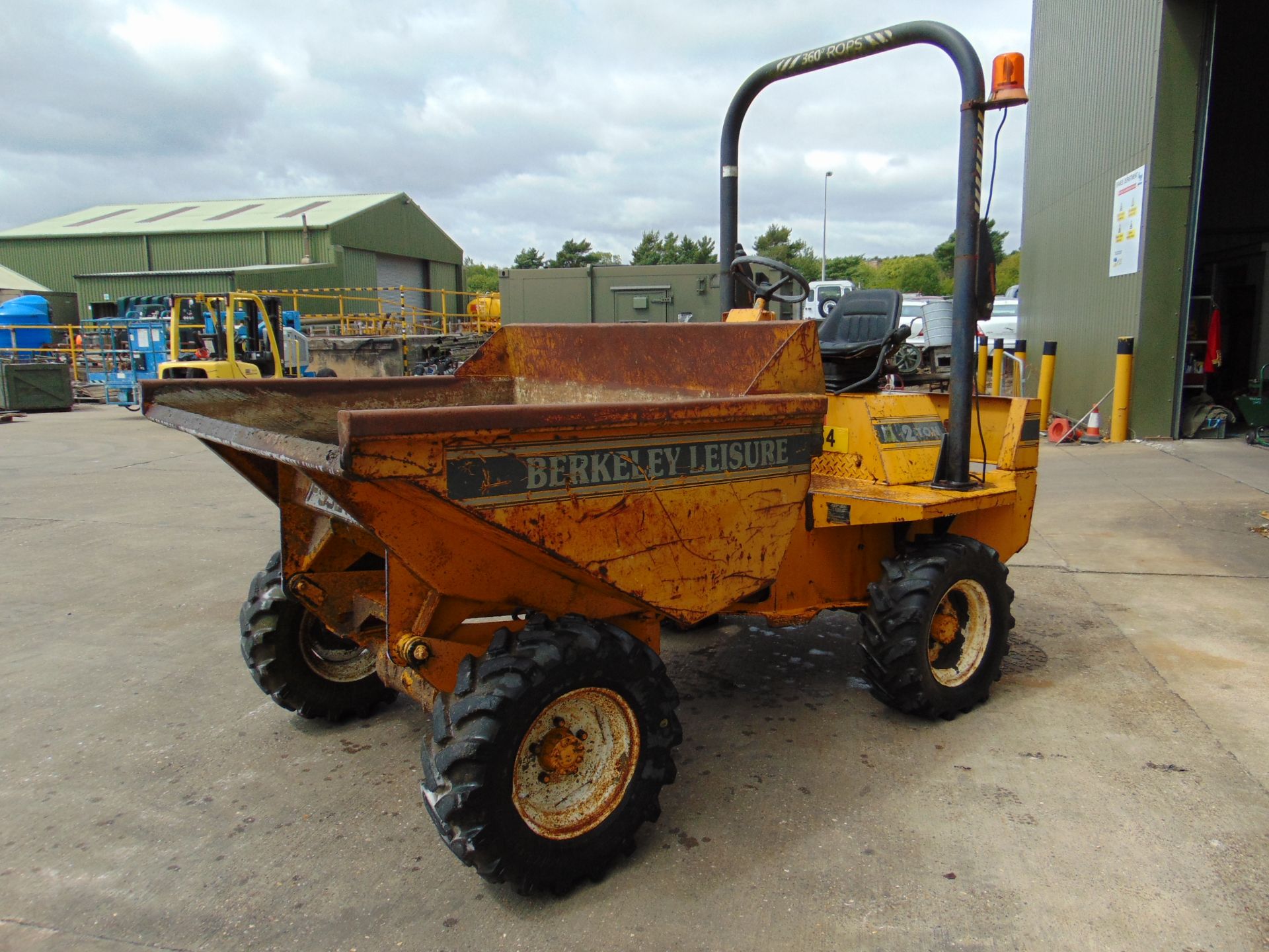 Benford 2000 Dumper - Image 2 of 15