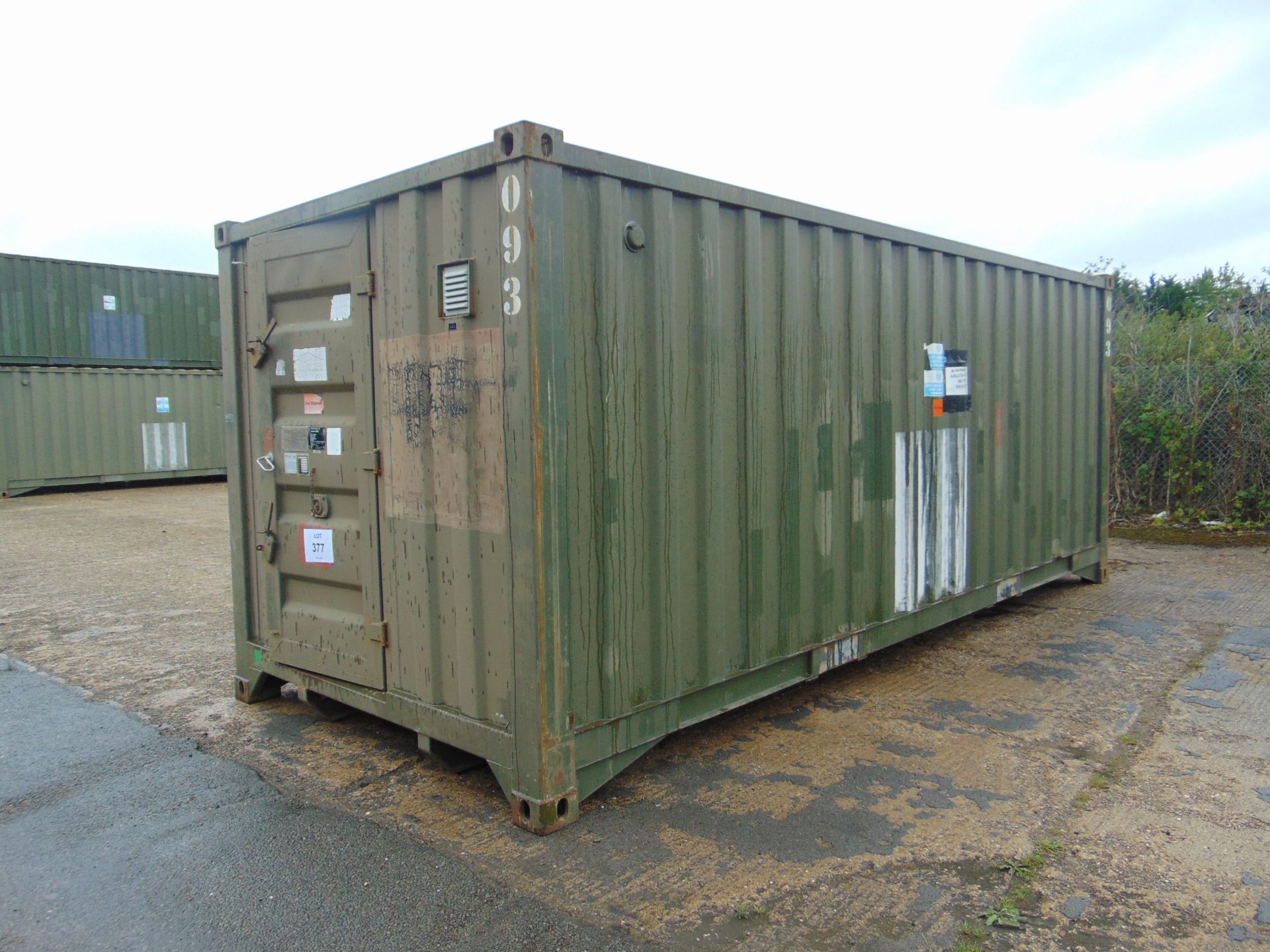 DEMOUNTABLE FRONT LINE ABLUTION UNIT IN 20FT CONTAINER WITH HOOK LOADER, TWIST LOCKS ETC.