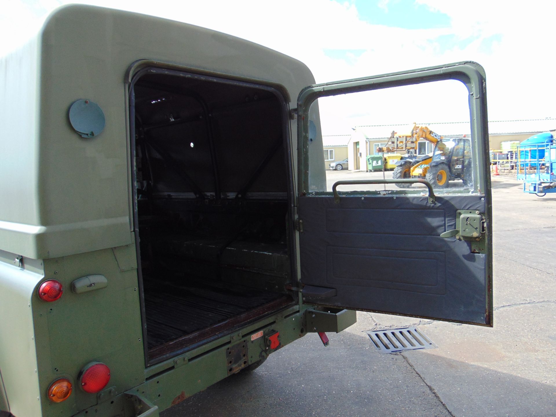 Left Hand Drive Land Rover 110 Tithonus hardtop - Image 15 of 31