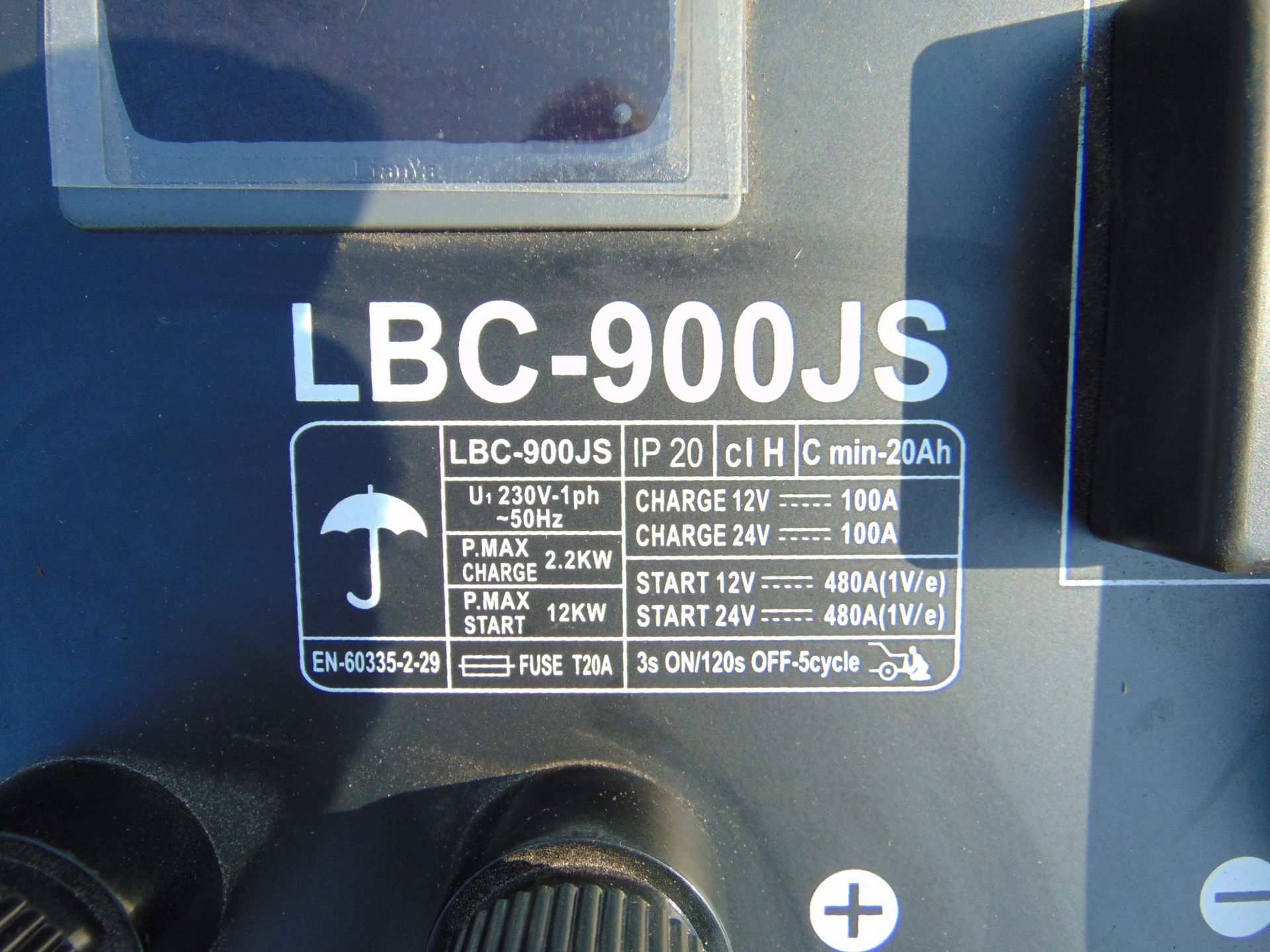 ** BRAND NEW ** Leicester LBC-900JS 12/24V Vehicle Battery Charger/Starter - Image 5 of 7