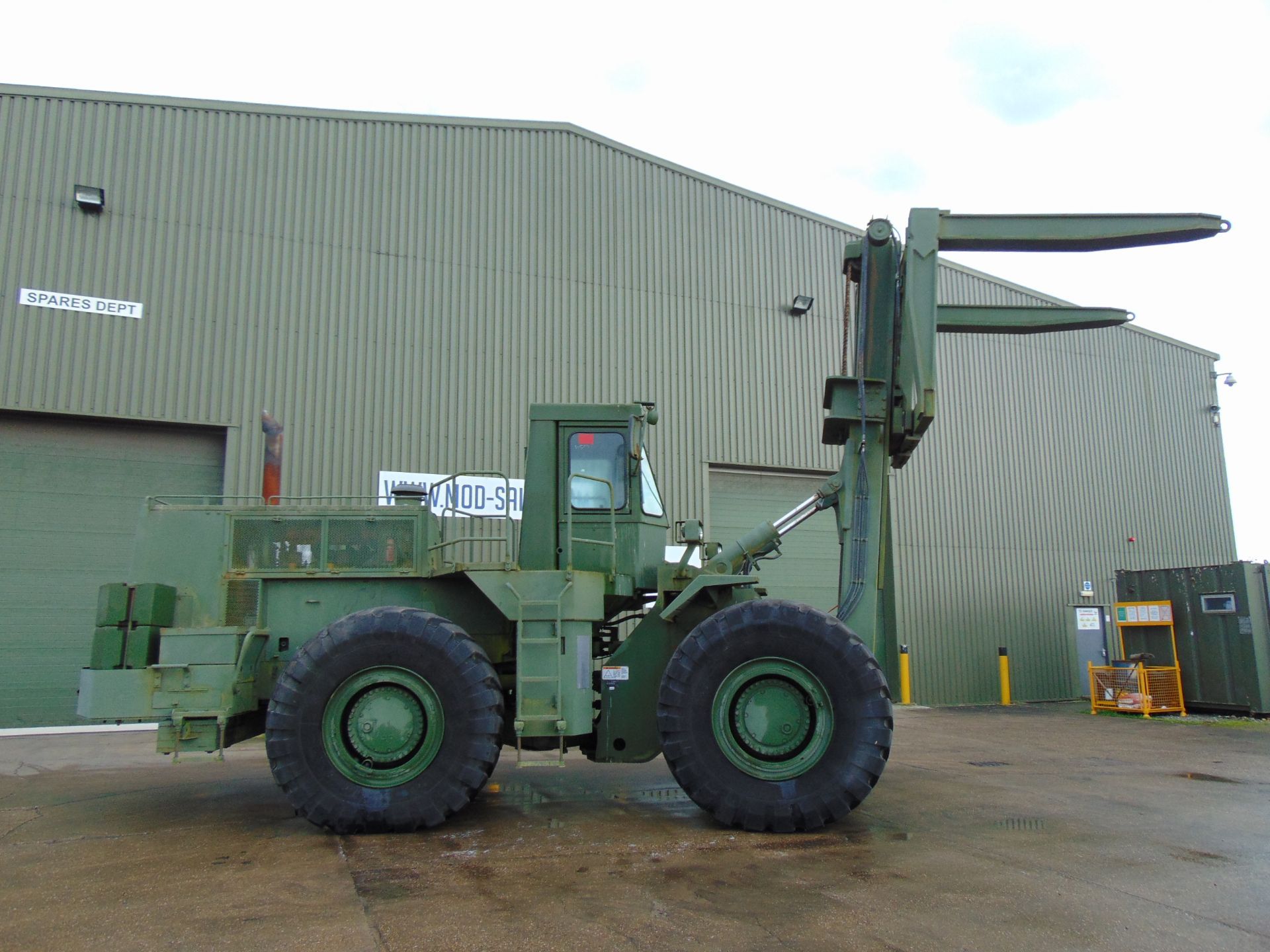 Caterpillar 988B/DV43 50,000lb Rough Terrain Container Handler Forklift/Wheel Loader ONLY 714 HOURS! - Image 9 of 31