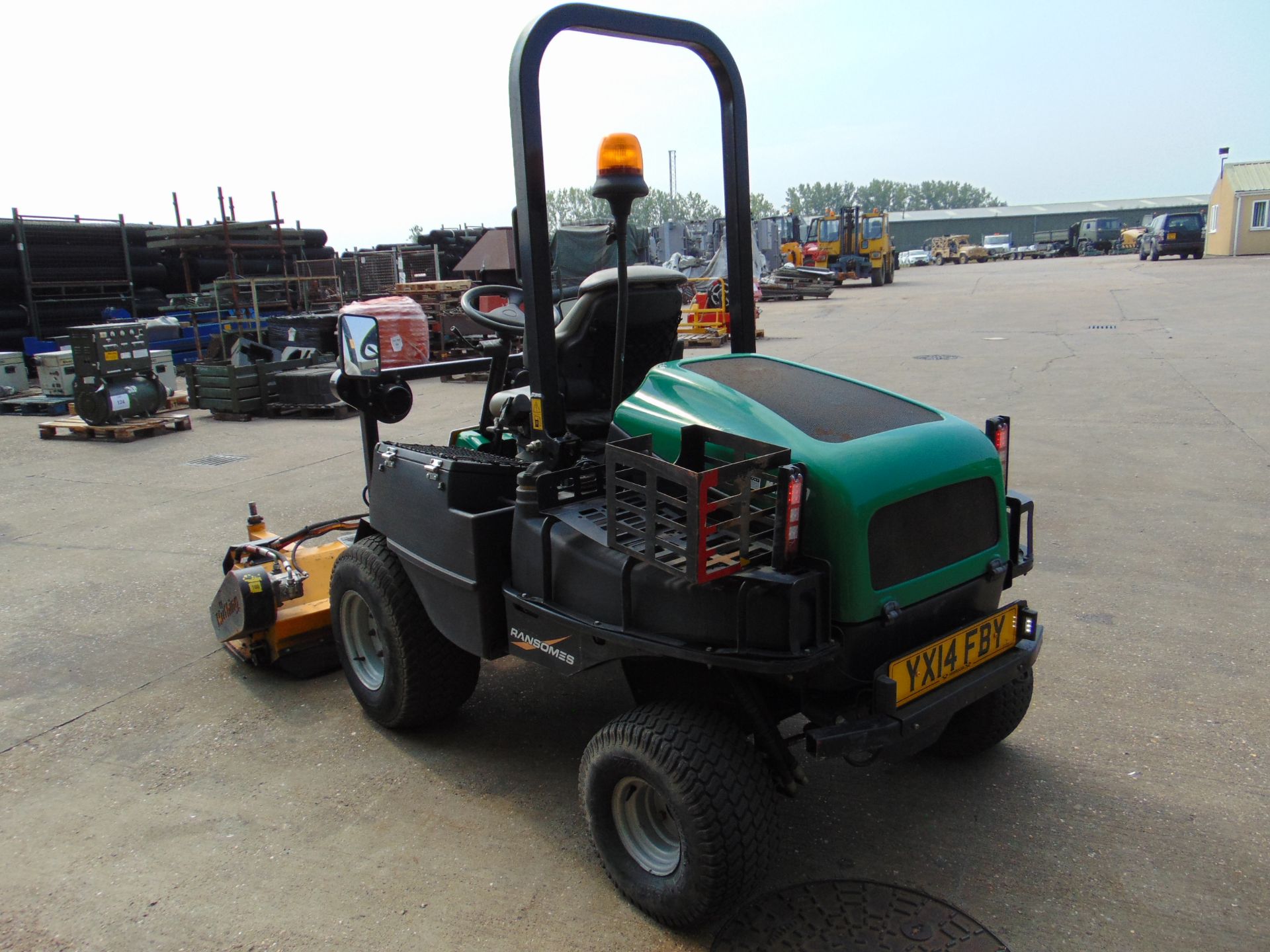 2014 Ransomes HR300 C/W Muthing Outfront Flail Mower ONLY 3,489 Hours! - Image 7 of 22